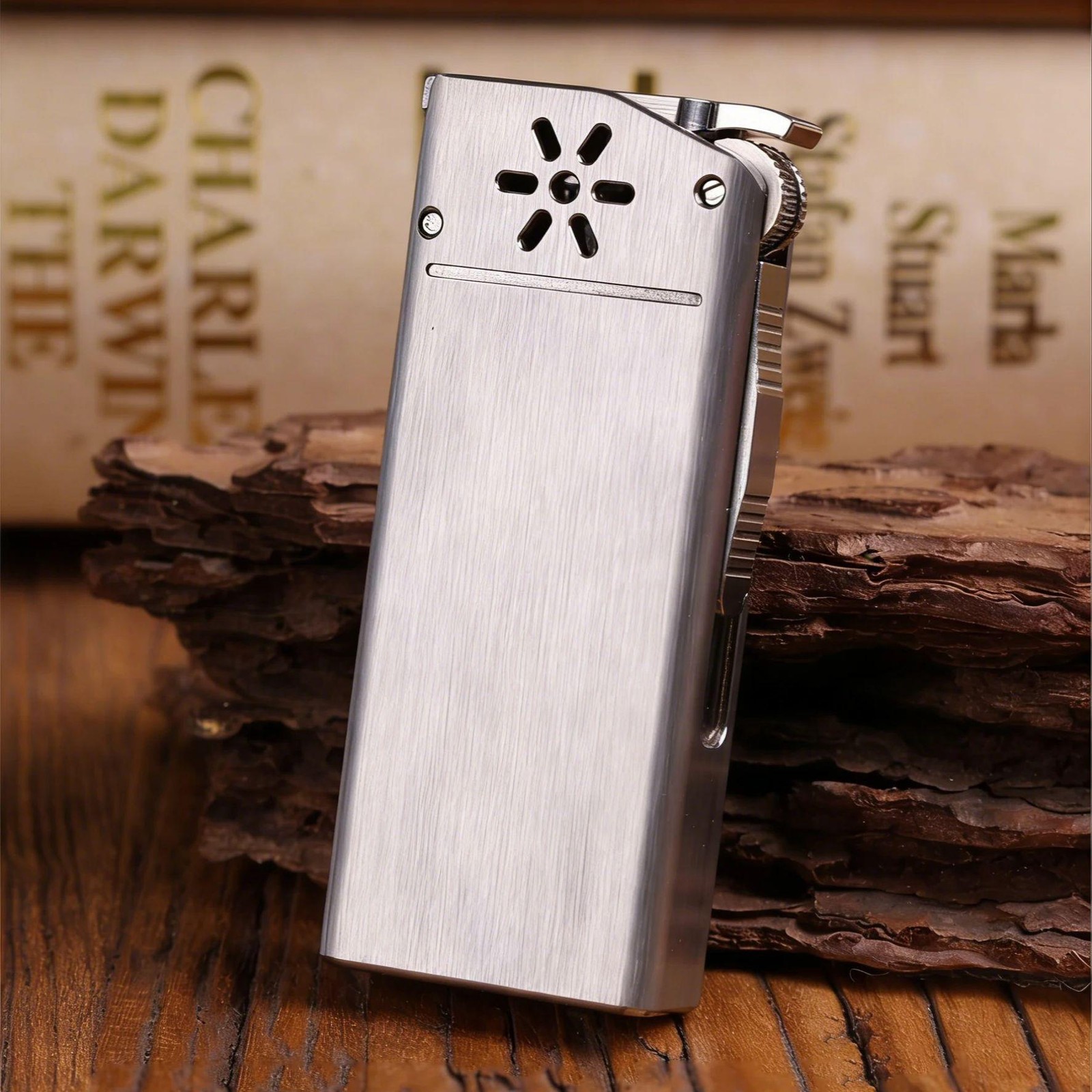 Titanium Alloy Windproof Kerosene Lighter – Flint Wheel Flip-top Design