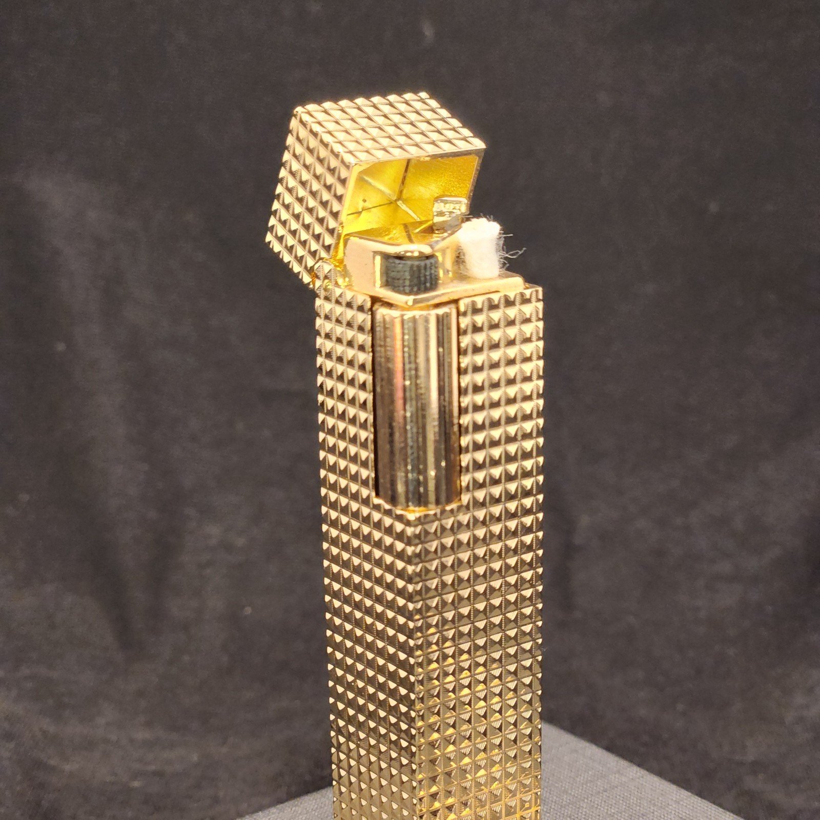 NEW Retro Style Slim Luxury Lighter with Side Roller Ignition Wheel – GOLD