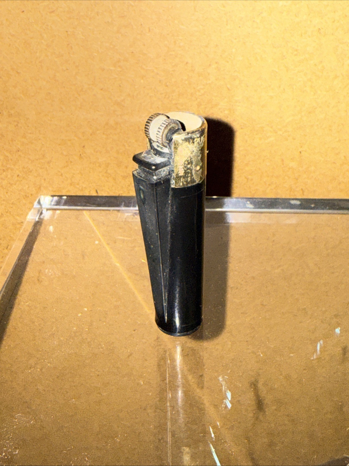Rare RONSON Ronii Black & Gold Refillable Clipper Lighter