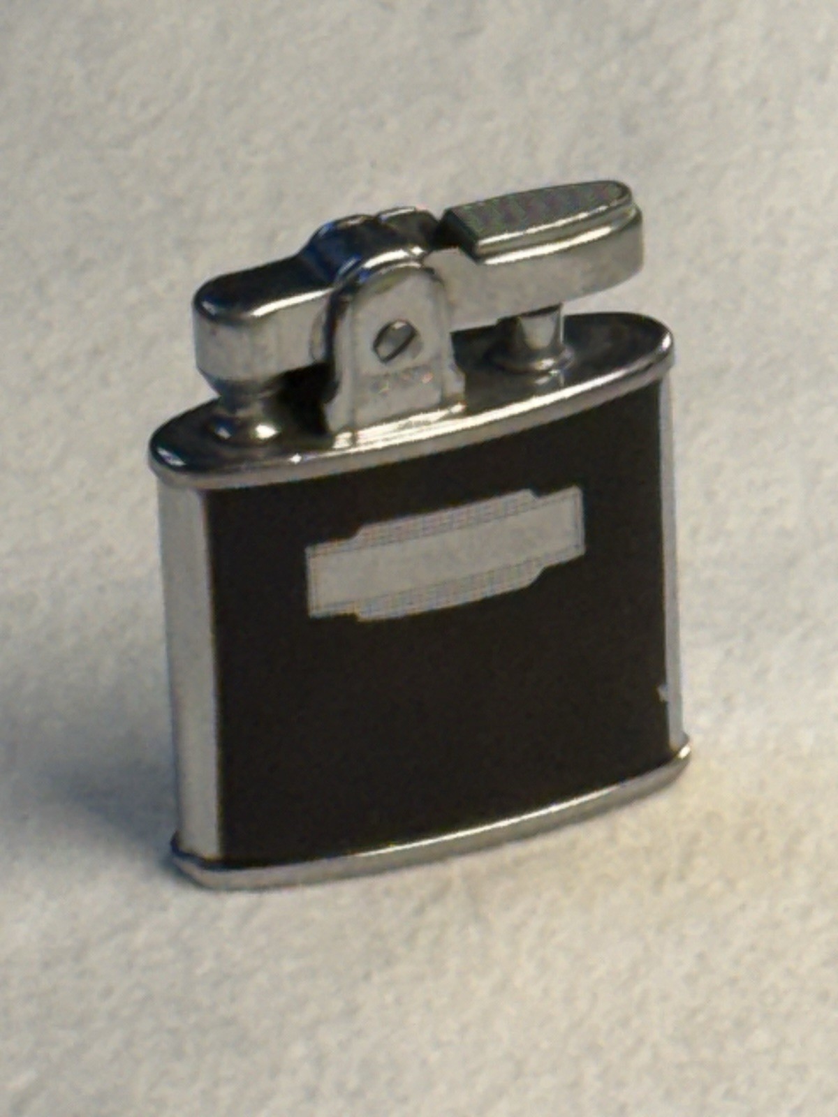 Vintage Ronson Standard Lighter Black & Chrome Newark NJ USA