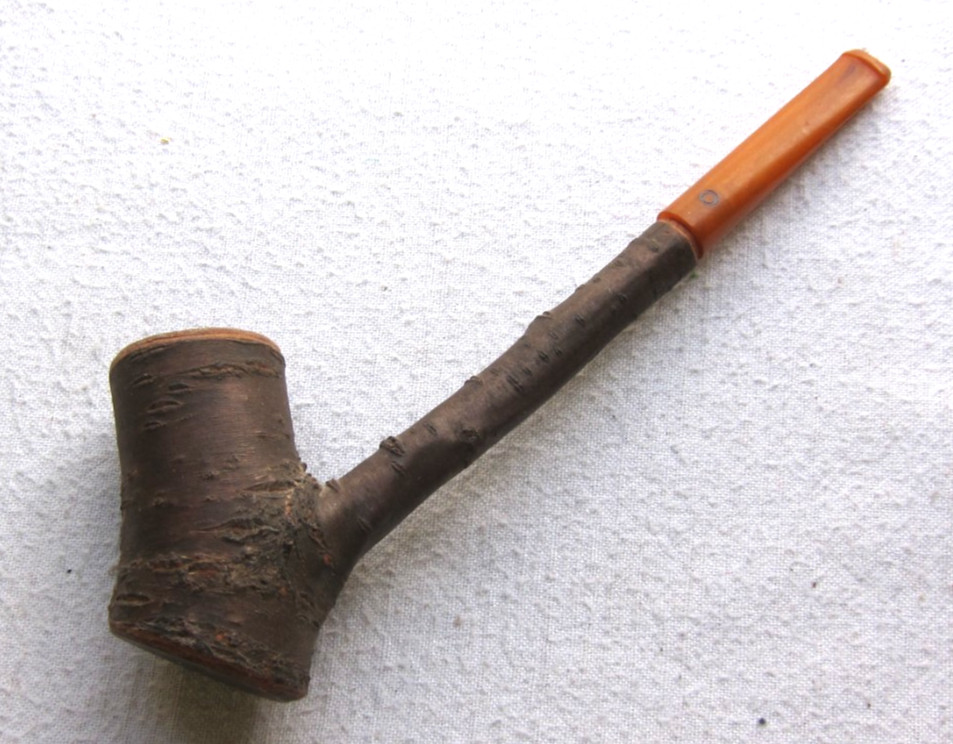 Old Vintage Wooden Collectible Pipe 8″ GC