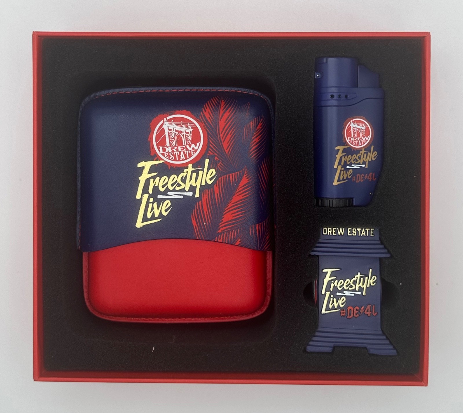 New Freestyle Live Pack Drew Estate Cigar Case, Cigar Rest, Lighter