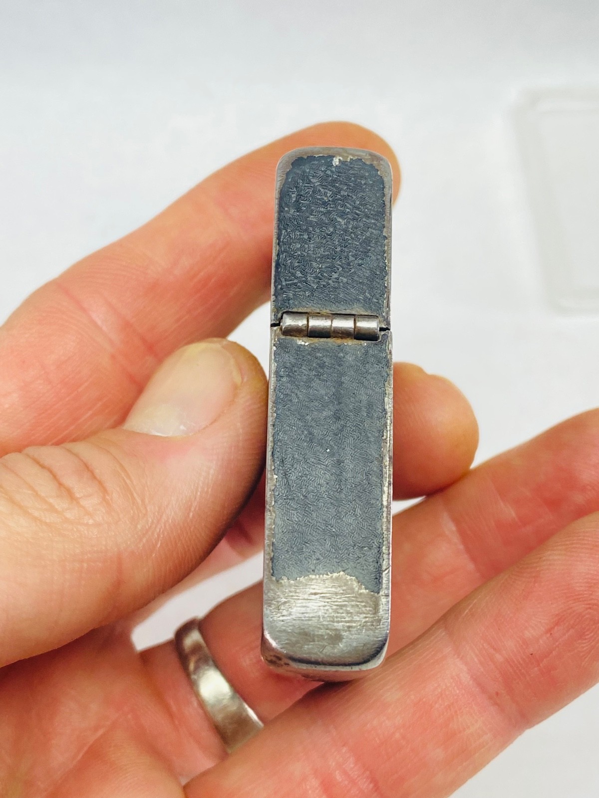 UNMARKED INSERT WWII Zippo Lighter Black Crackle 1942 4 Barrel Hinge 14 Hole