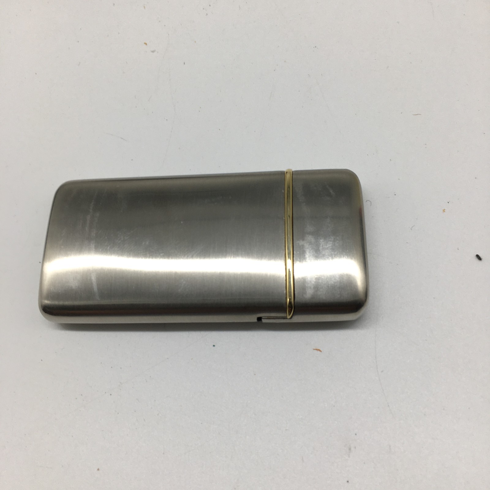 Solo Slim Lighter Silver in Box Leather Display Case