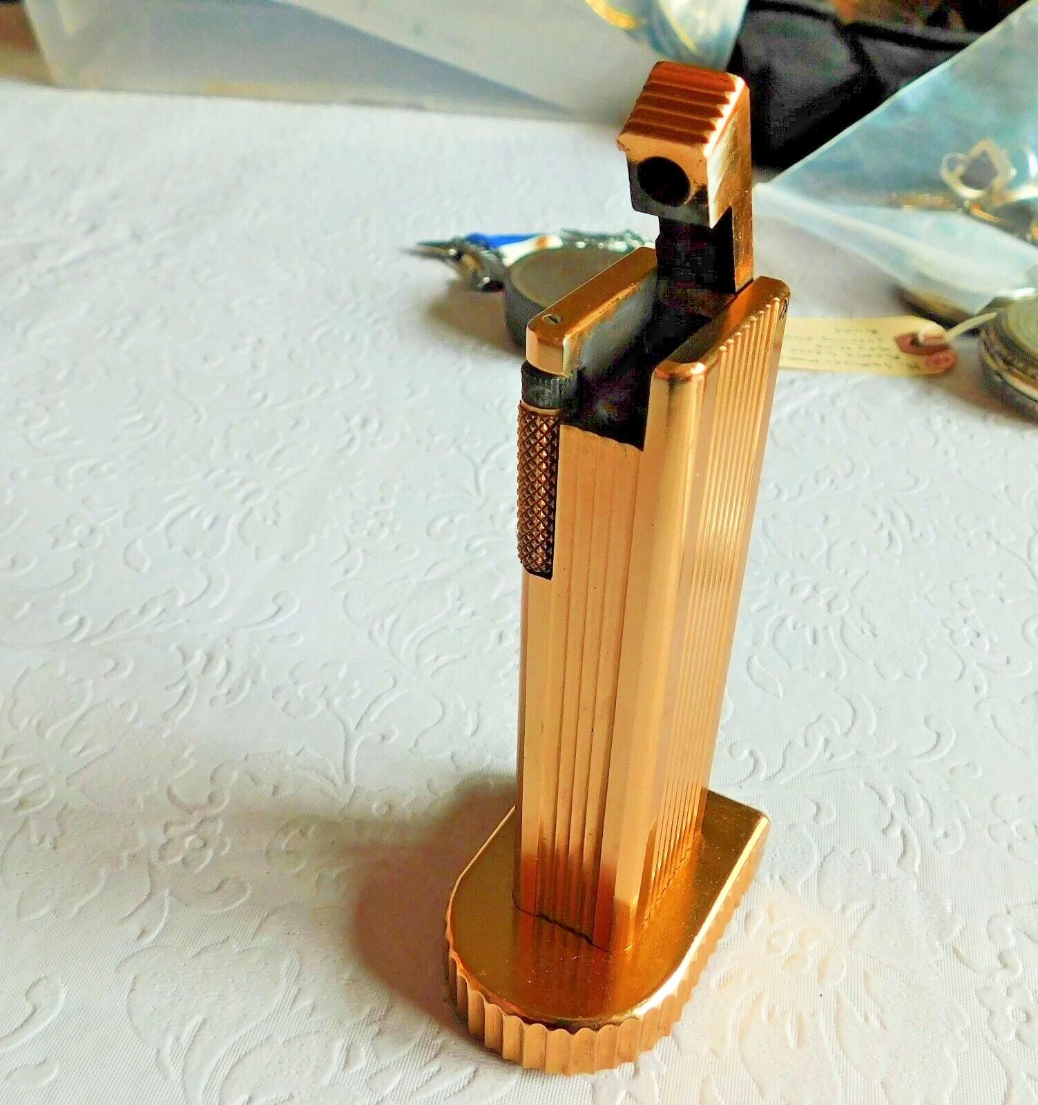 VINTAGE ART DECO 4 1/4″ TABLE LIFT ARM LIGHTER CYGNUS JAPAN CHAMPAGNE GOLD !