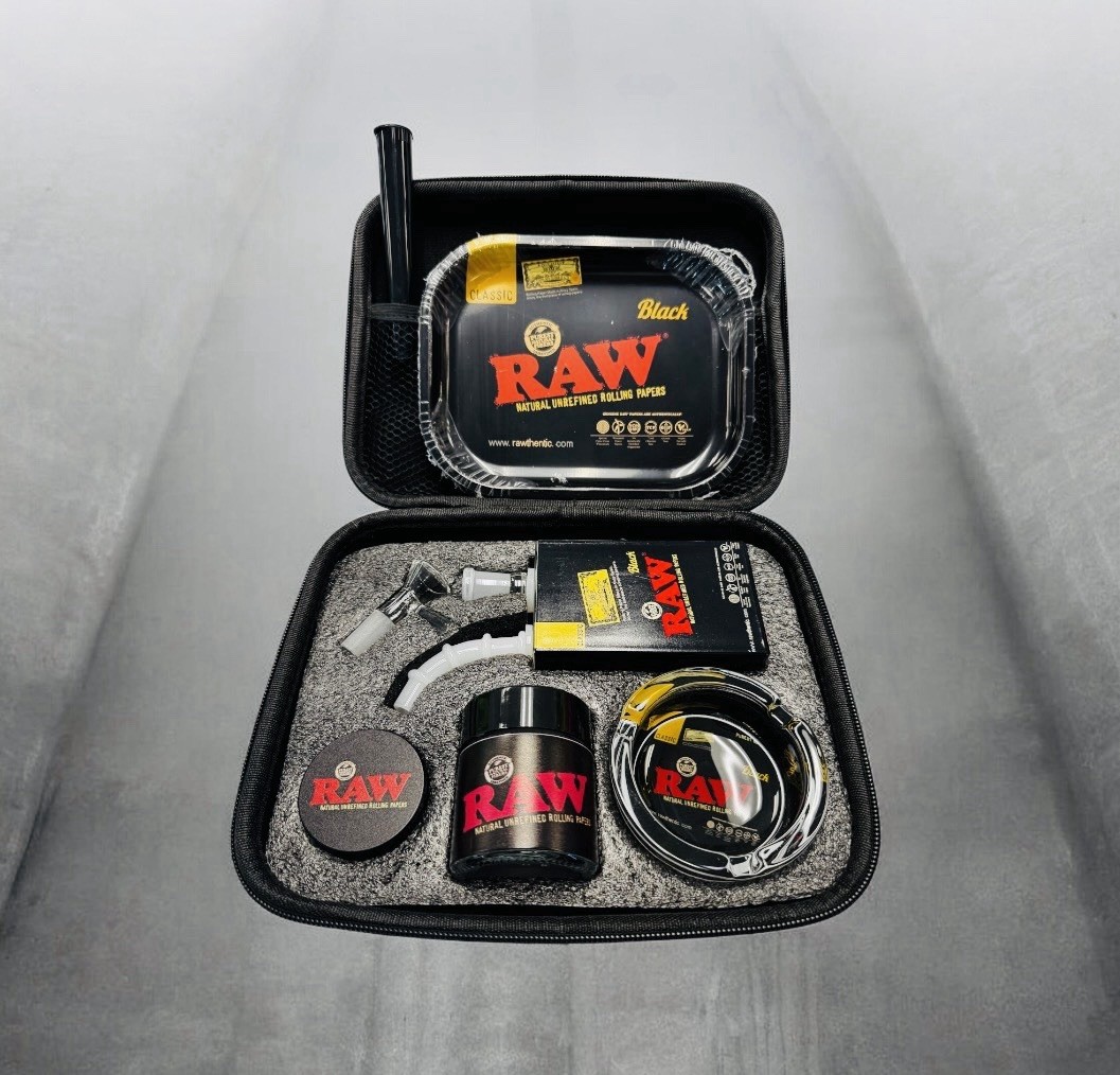🔥RAW Black All-in-One Smoking Accessories Gift Set-Premium Storage Kit-New🔥
