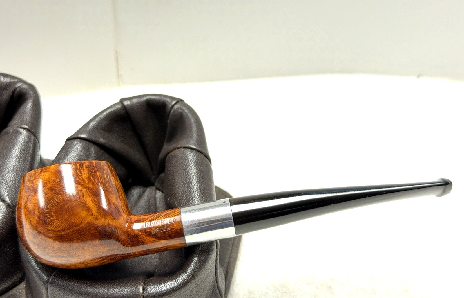 No Name Large Smooth PRINCE with Pristine Screw in Ebonite Tapered Stem & MINTY