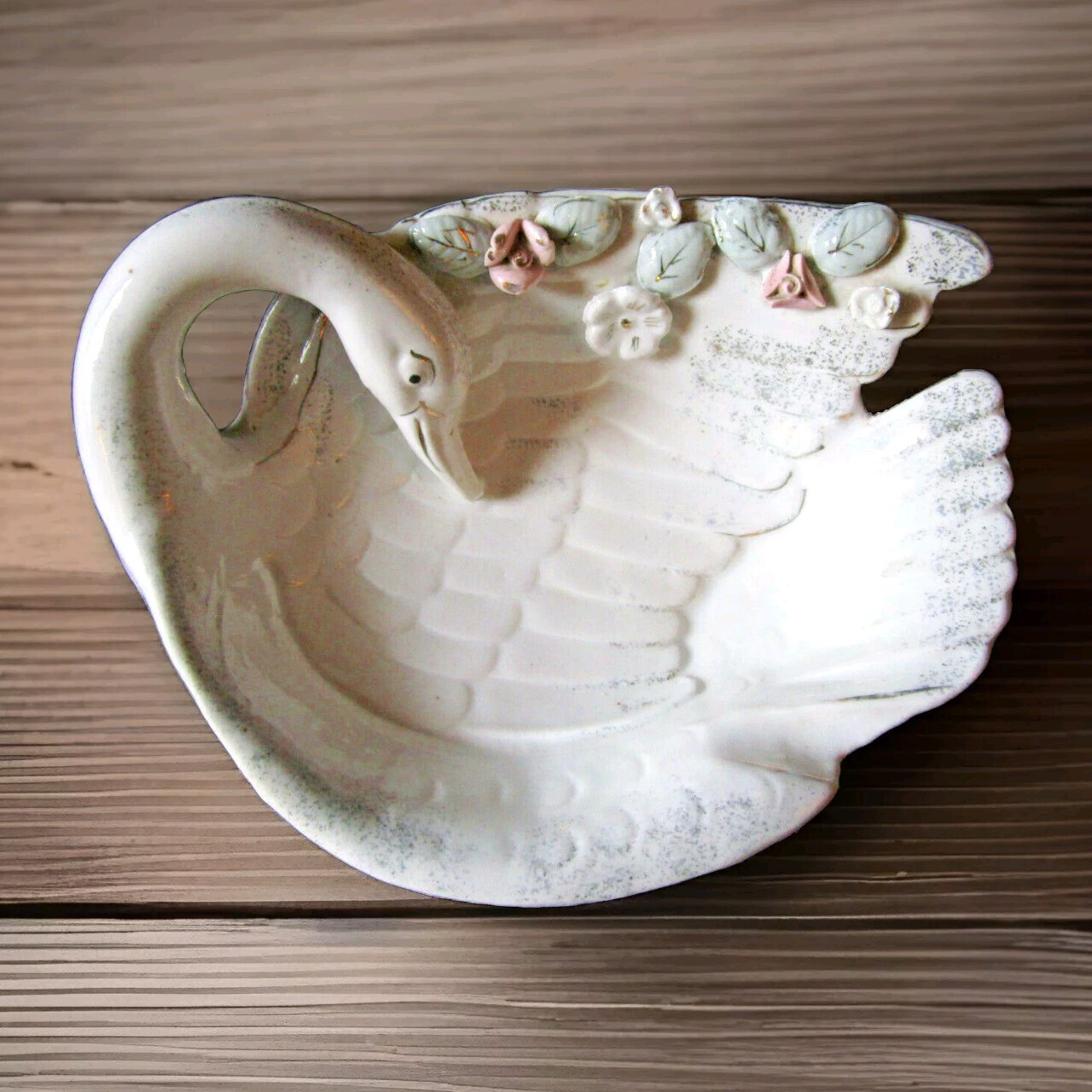 VINTAGE SWAN GOOSE CIGAR ASHTRAY/ TRINKET/SOAP DISH PORCELAIN MID CENTURY