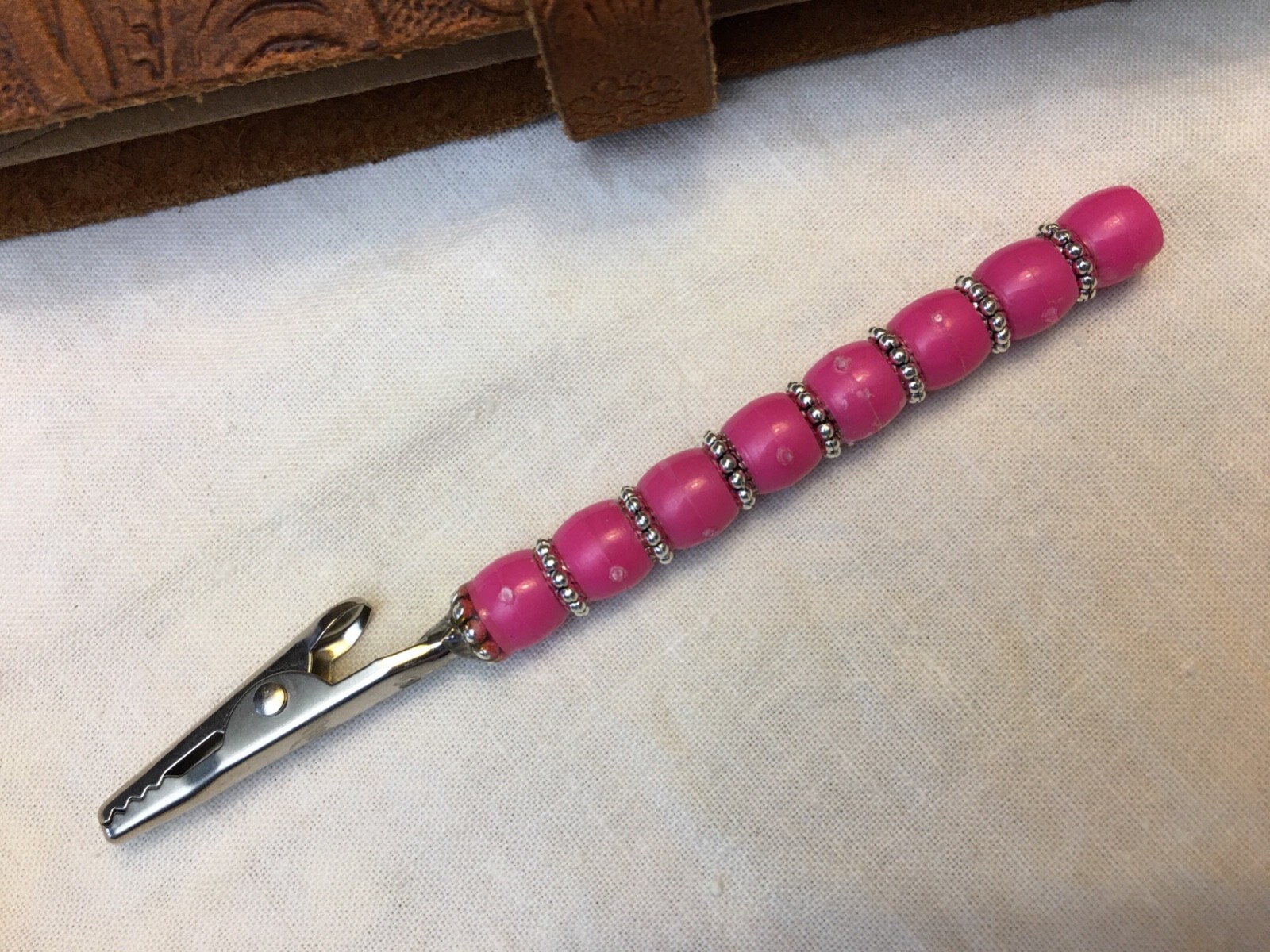Bug’s Homemade Beaded Designer Roach Clip 4” Long – Pink/Silver
