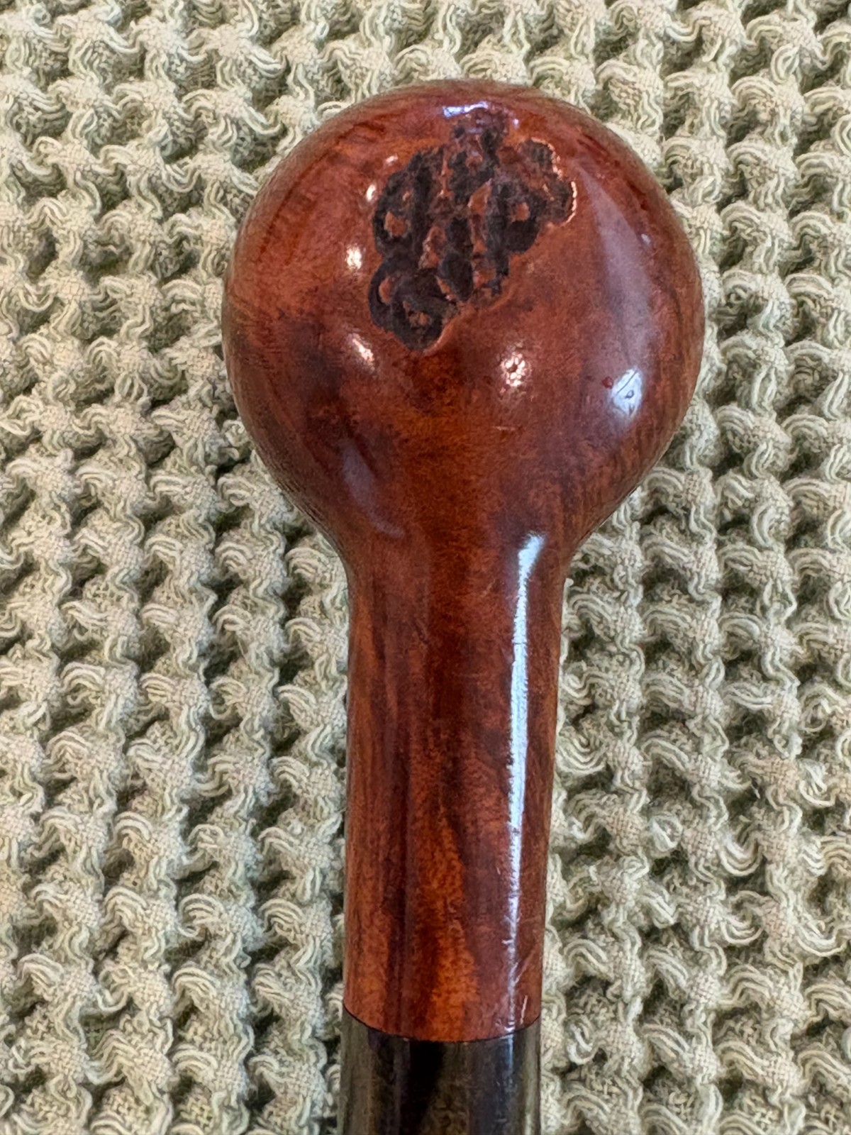 PRINCE OF WALES MADE BY SAVANELLI LARGE BRANDY HAND TOOLED GREEN ACRYLIC STEM