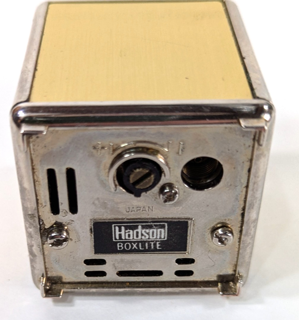 Vintage Hadson Boxlite Lighter Cube Box 2″x1.5″ Gold Japan Untested
