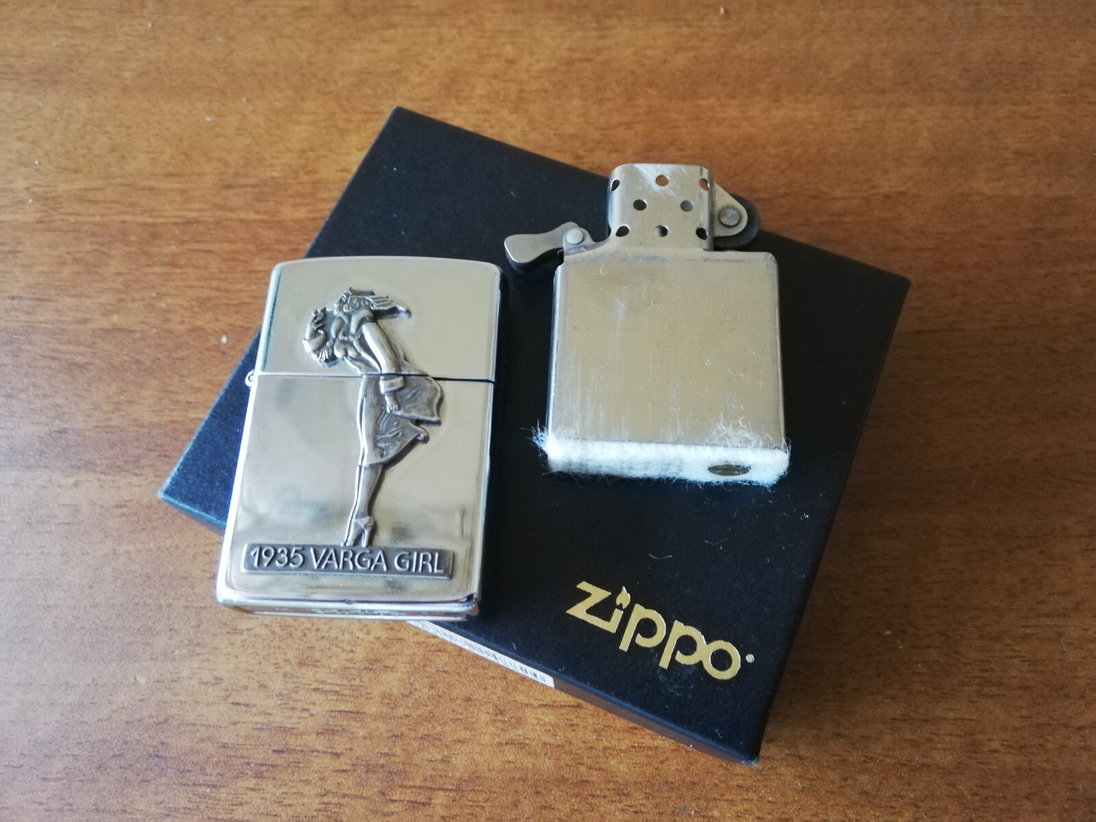 VTG RARE ZIPPO LIGHTER 1935 THE VARGA GIRL WINDY 1993 COTY LIMITED EDITION BOX