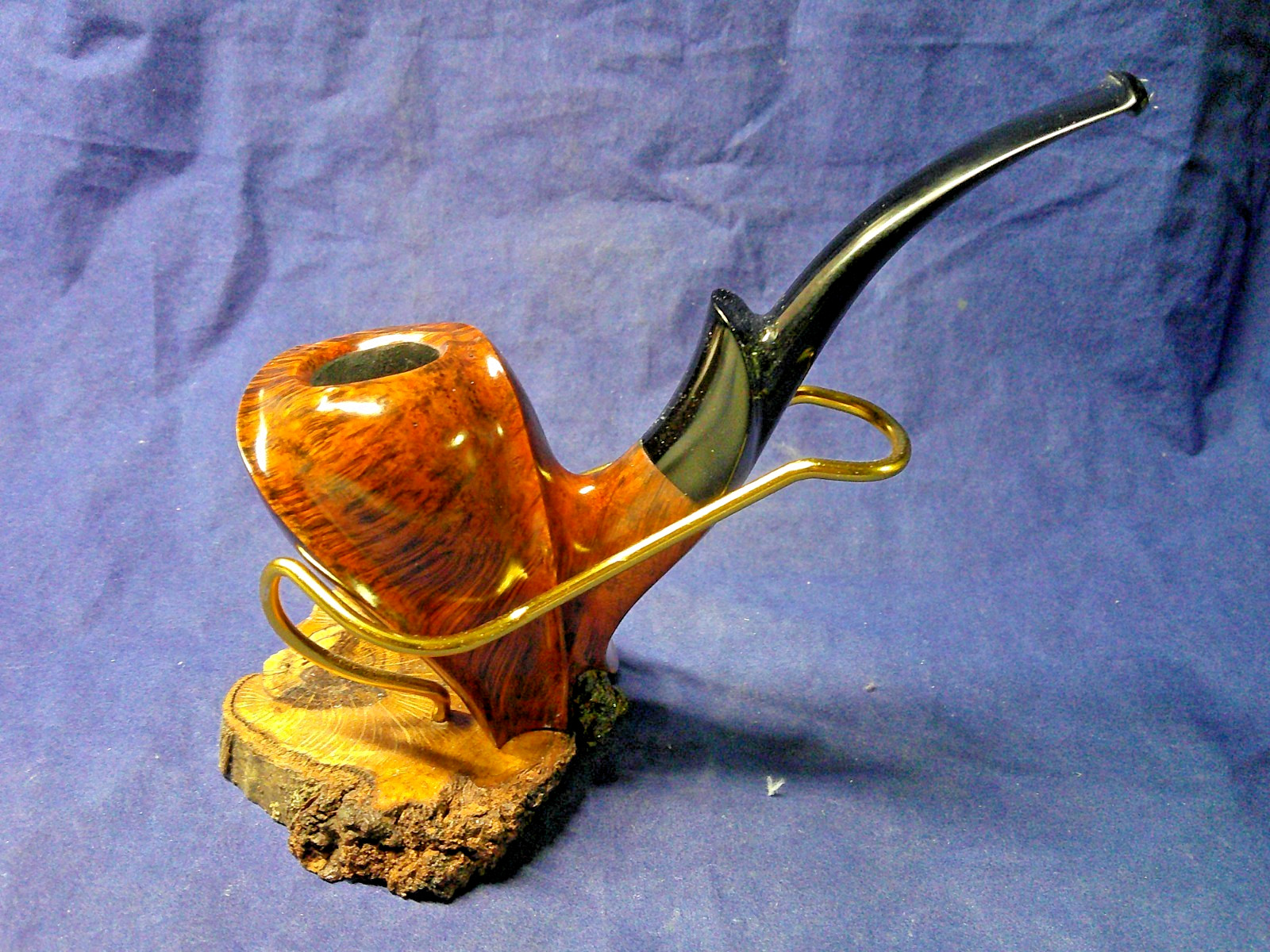 ✔️ NEW HS STUDIO FREEHAND BRIAR PIPE, MAPLE STAND, GIFT BOX, ONE OF A KIND -A