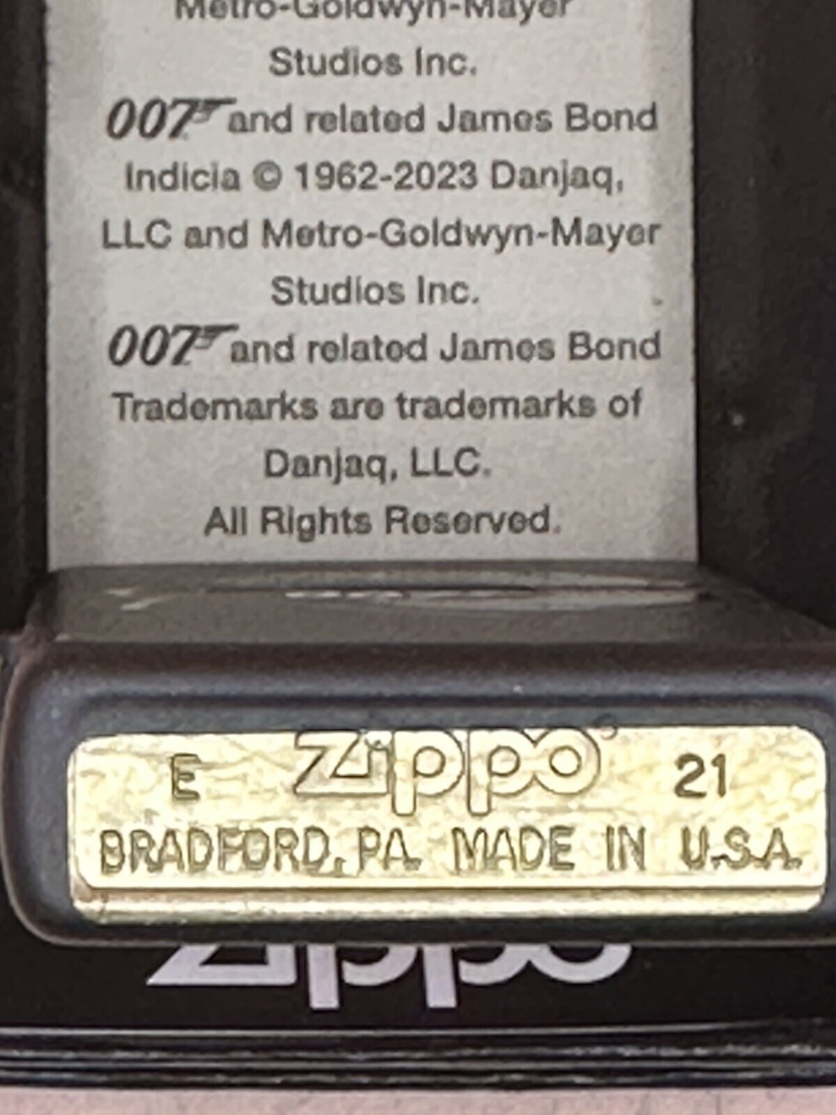 James Bond 007 Gun Barrel 61003 Black Matte Zippo Lighter NEW