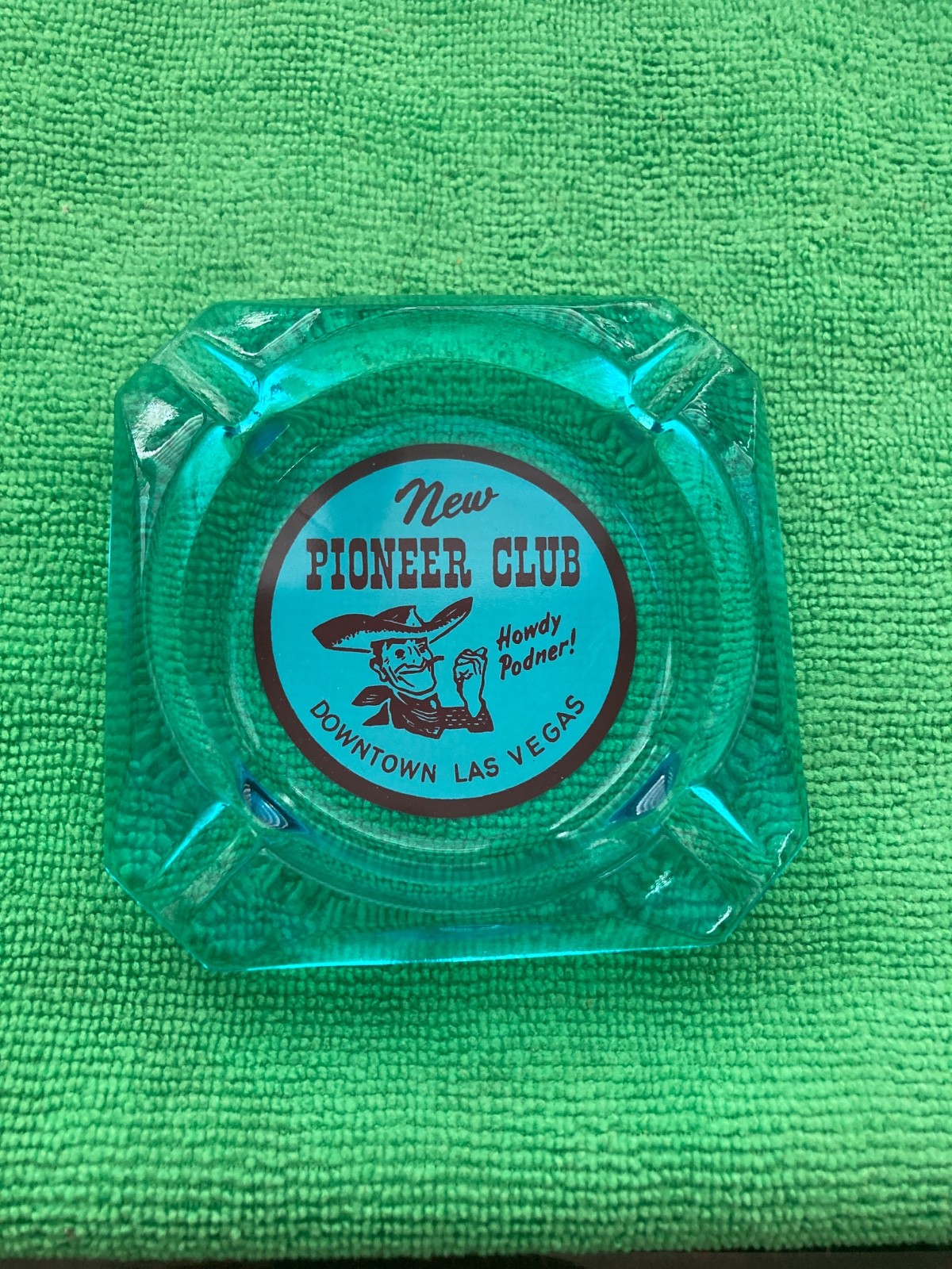 NEW PIONEER CLUB CASINO DOWNTOWN LAS VEGAS BLUE ASHTRAY HOWDY PODNER