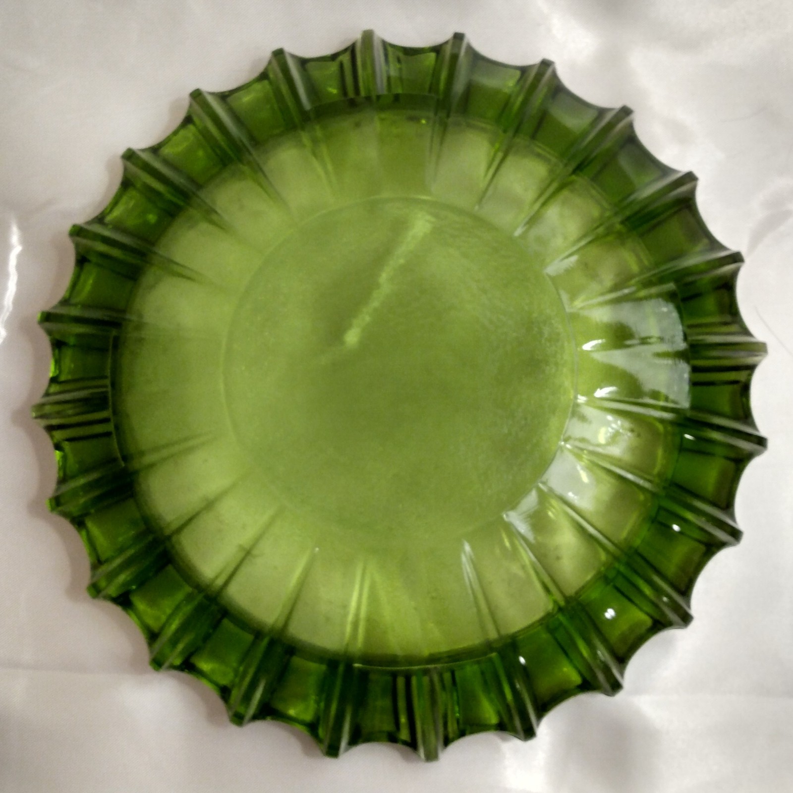 Vintage Fostoria Avacodo Green Sunburst Daisy Ribbed 10″ Large Heavy Ashtray