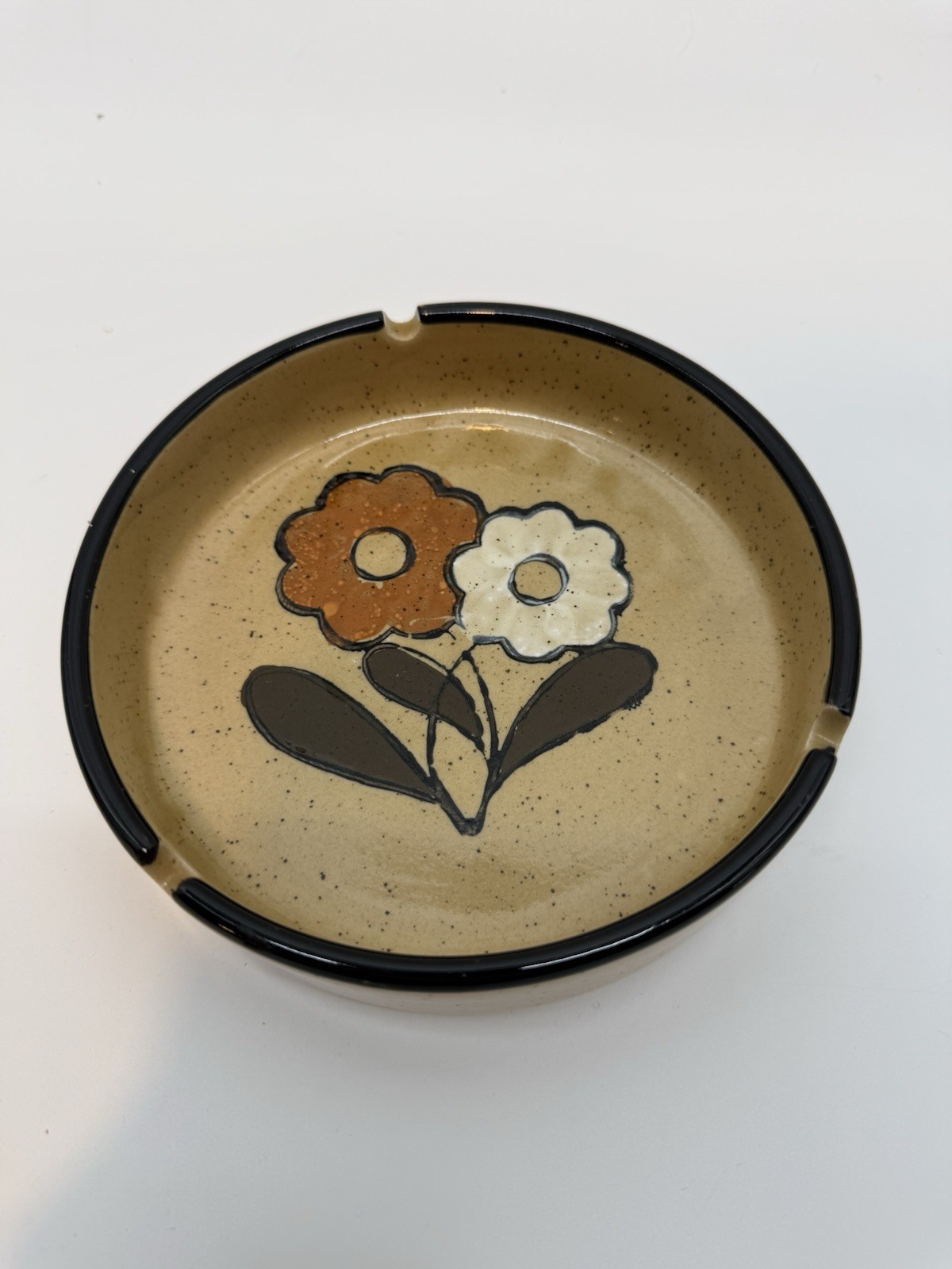 Vintage Speckled Stoneware Flower Design Ashtray 6” MCM Beige Brown