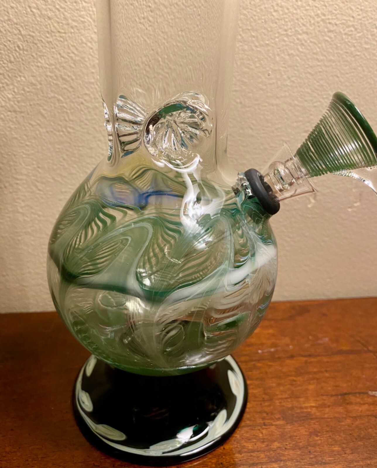 Glass Water Pipe with Ice Catch – 10″ x 1.5″ with 9mm Pull Bowl