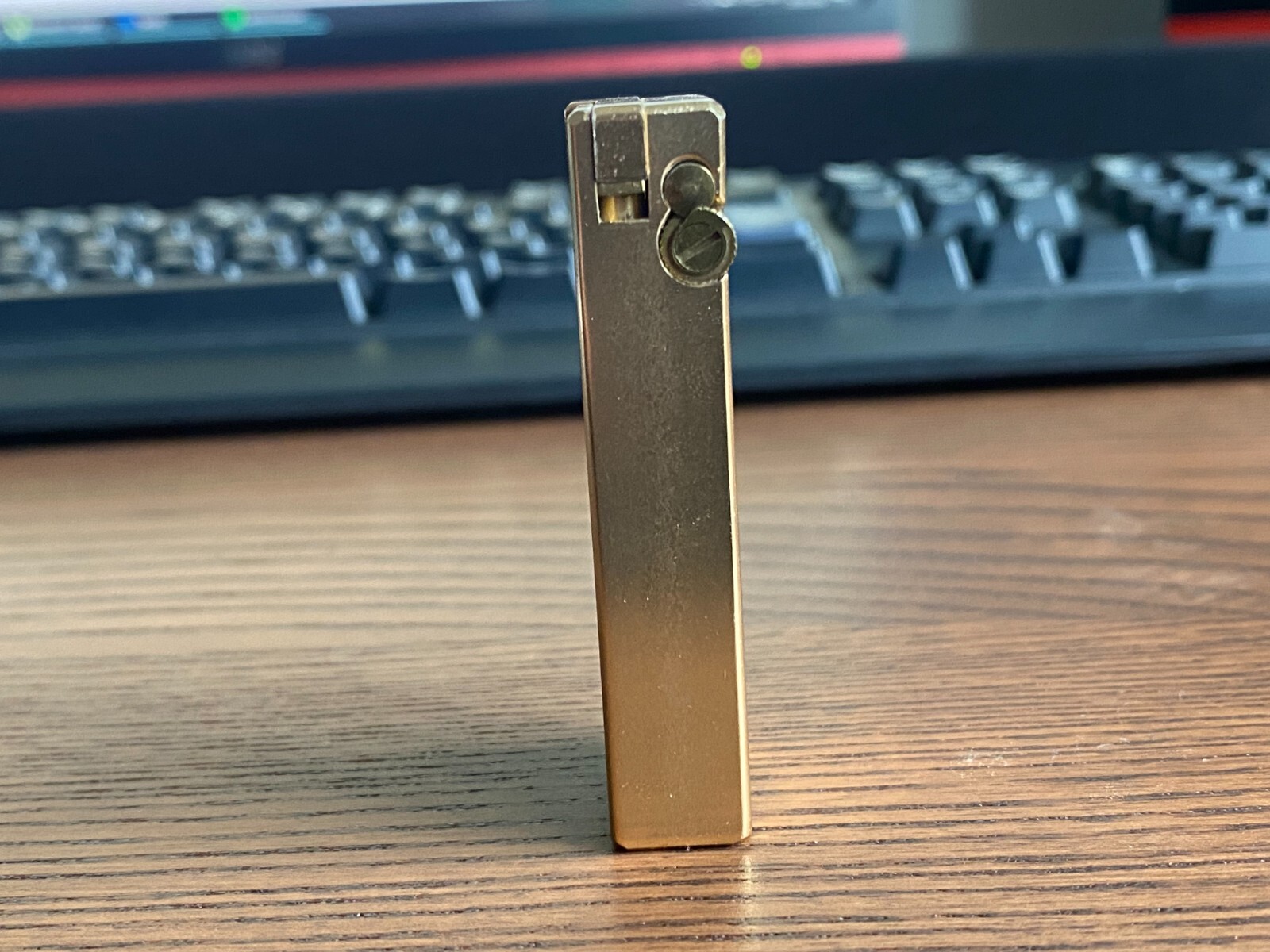 Penguin Cygnus lighter NOS (CALTEX)