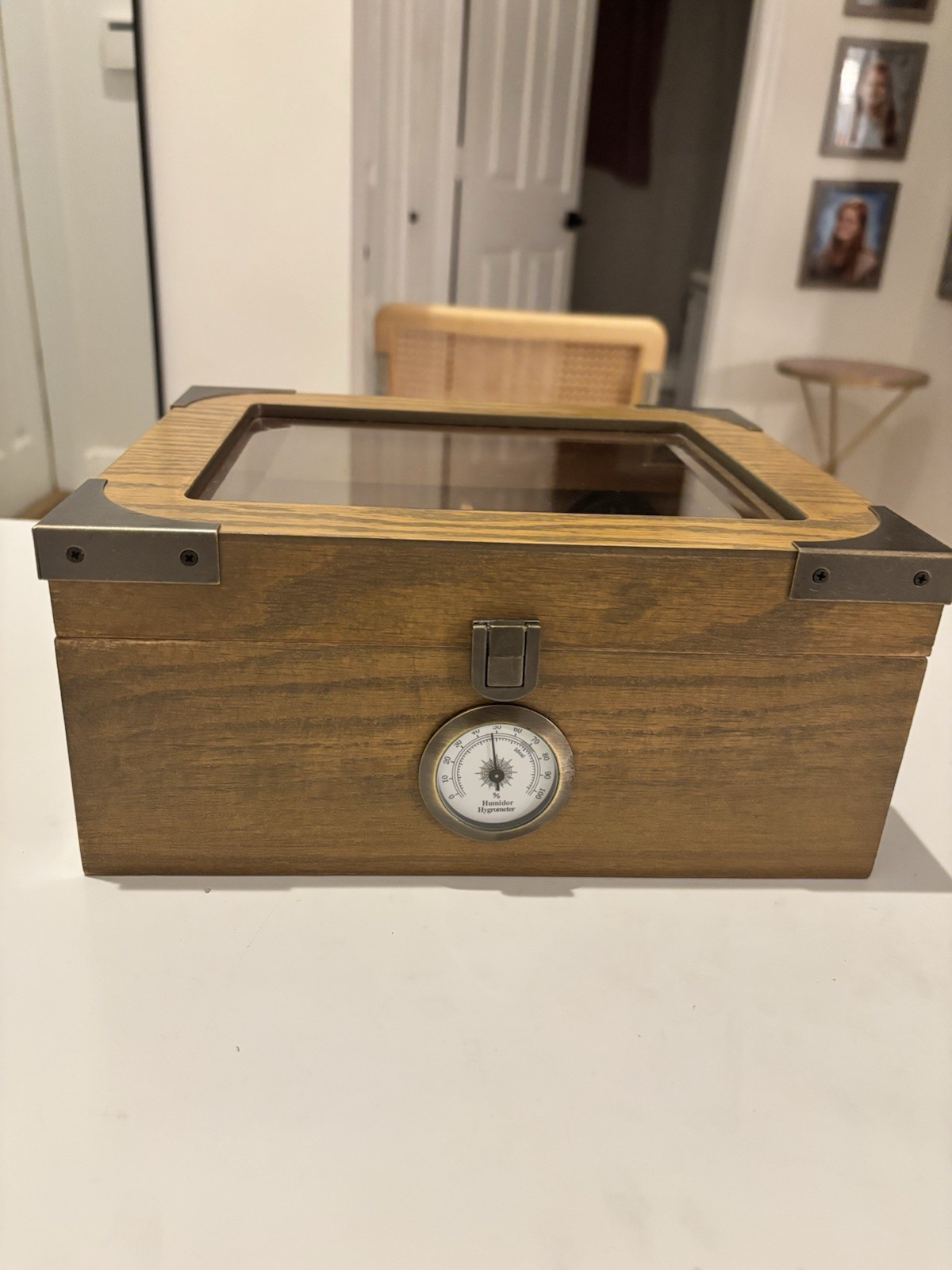 Desktop Humidor, Capri Elegant, Tempered Glasstop, Cedar Spanish Divider, Brass