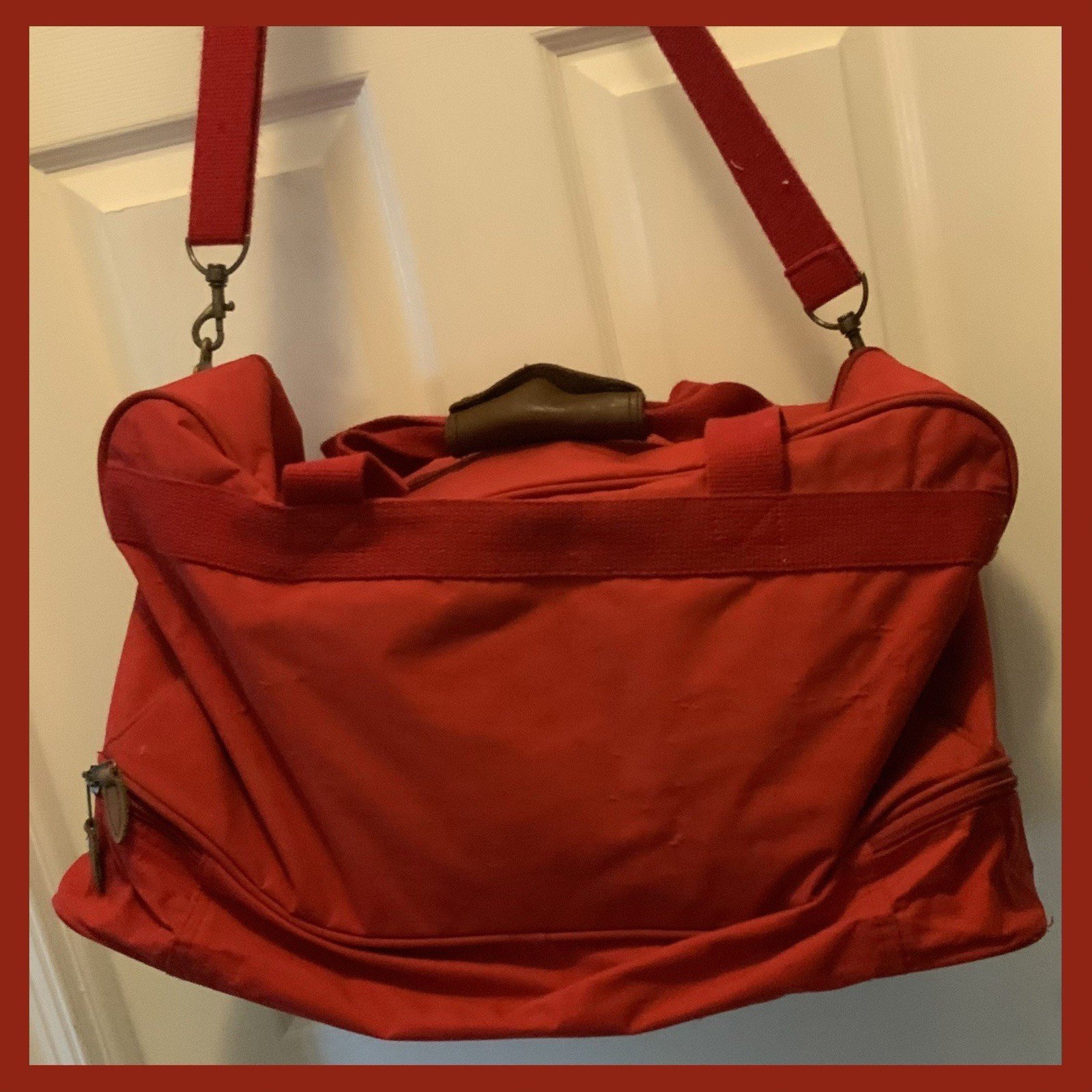 Vtg 1990s Marlboro Country Store Red Canvas Leather Shoulder Travel Duffle Bag