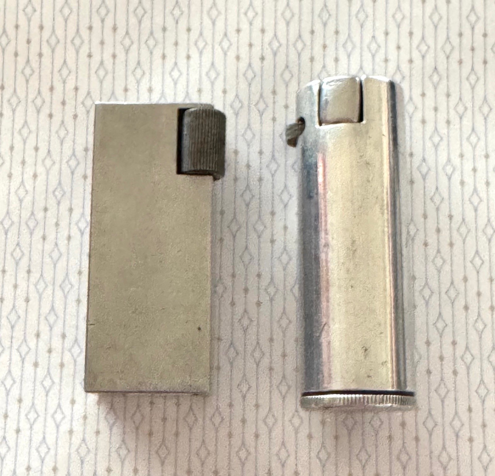 2 Vintage 1940’s Aluminum Block Cylinder Machine Flint Fuel Cigarette Lighters