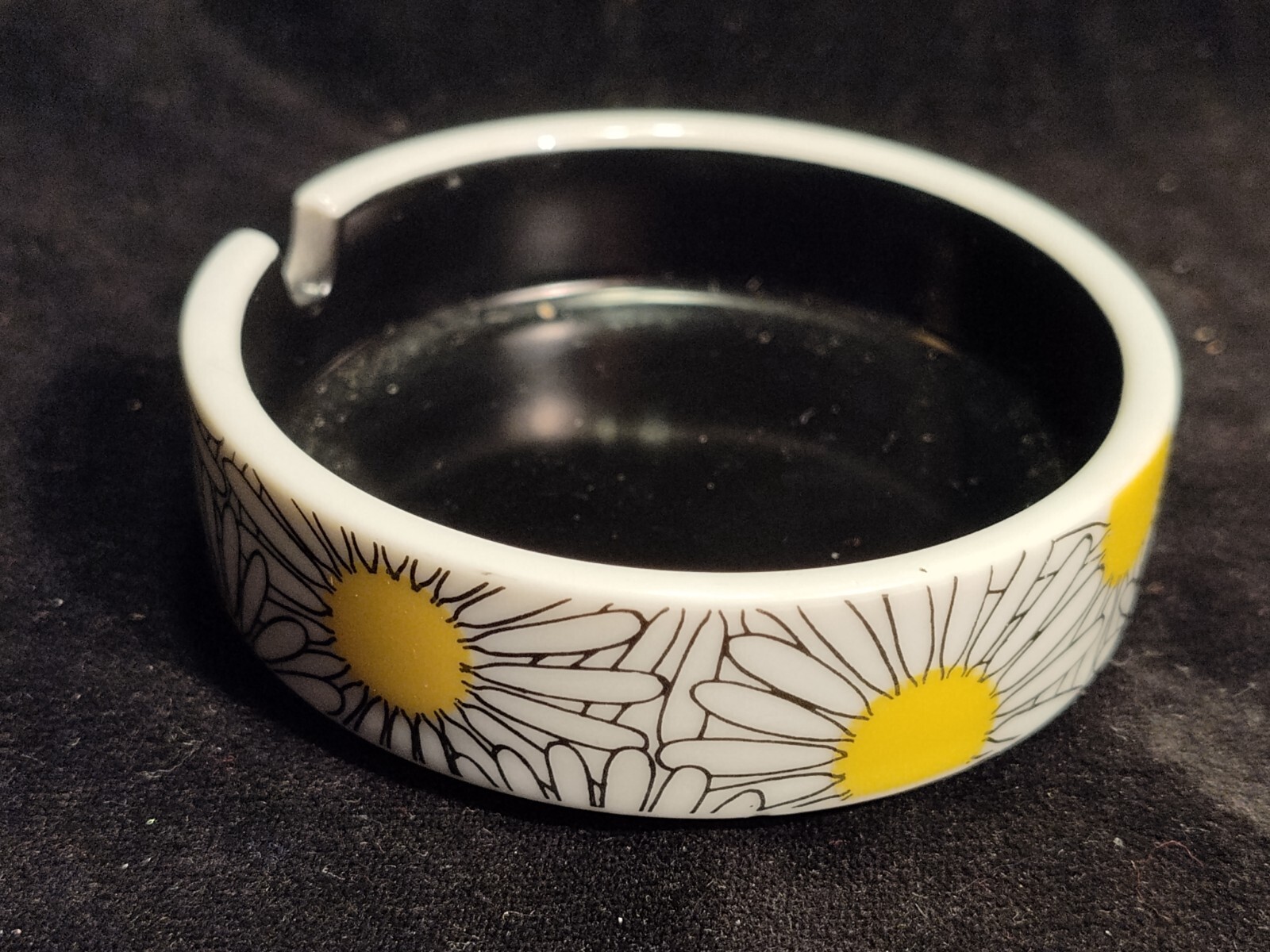 Vintage Flower Daisy Ceramic Ashtray 1970