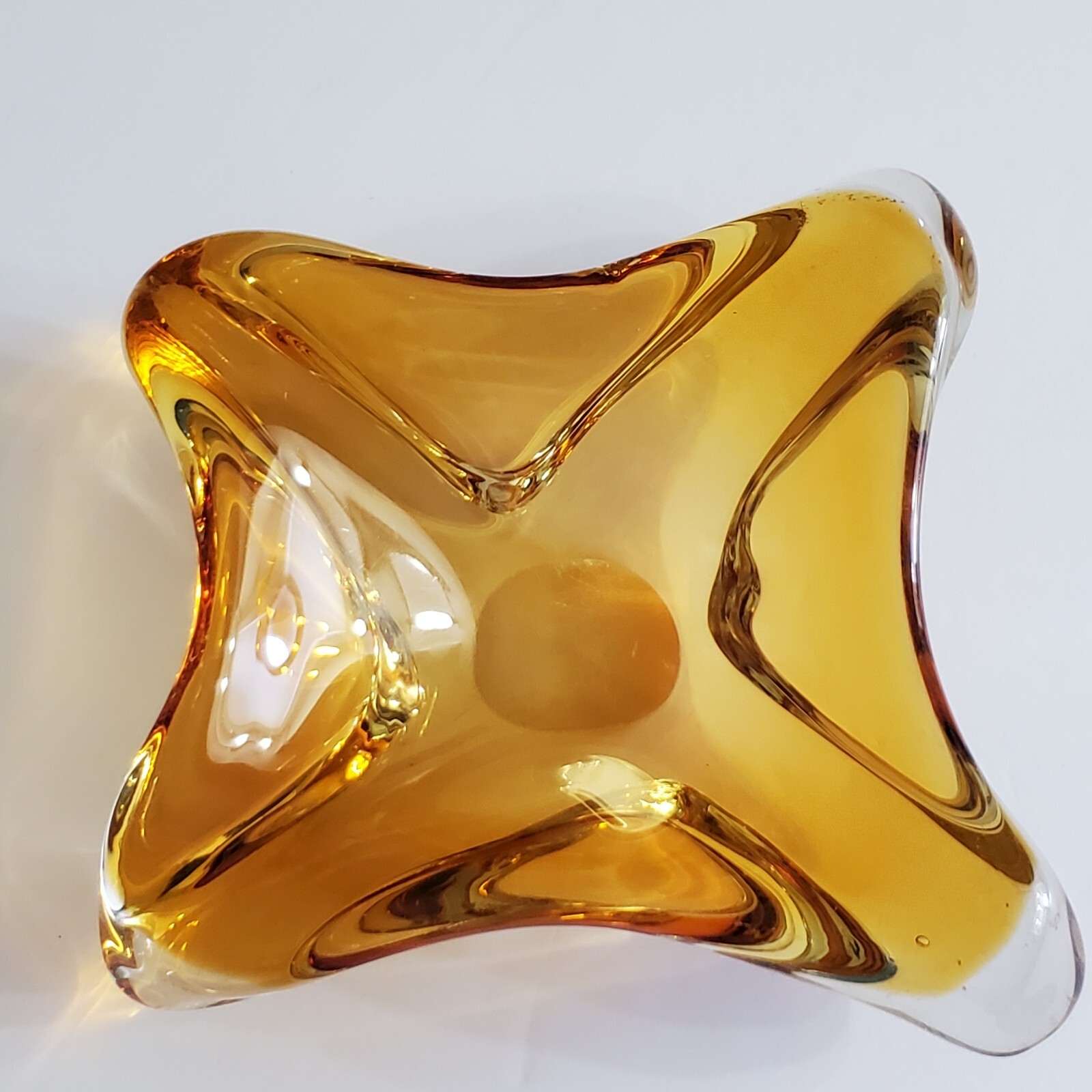 Golden Amber Glass Ashtray – Amber Art Glass Chalet Style Ashtray Bowl Unmarked