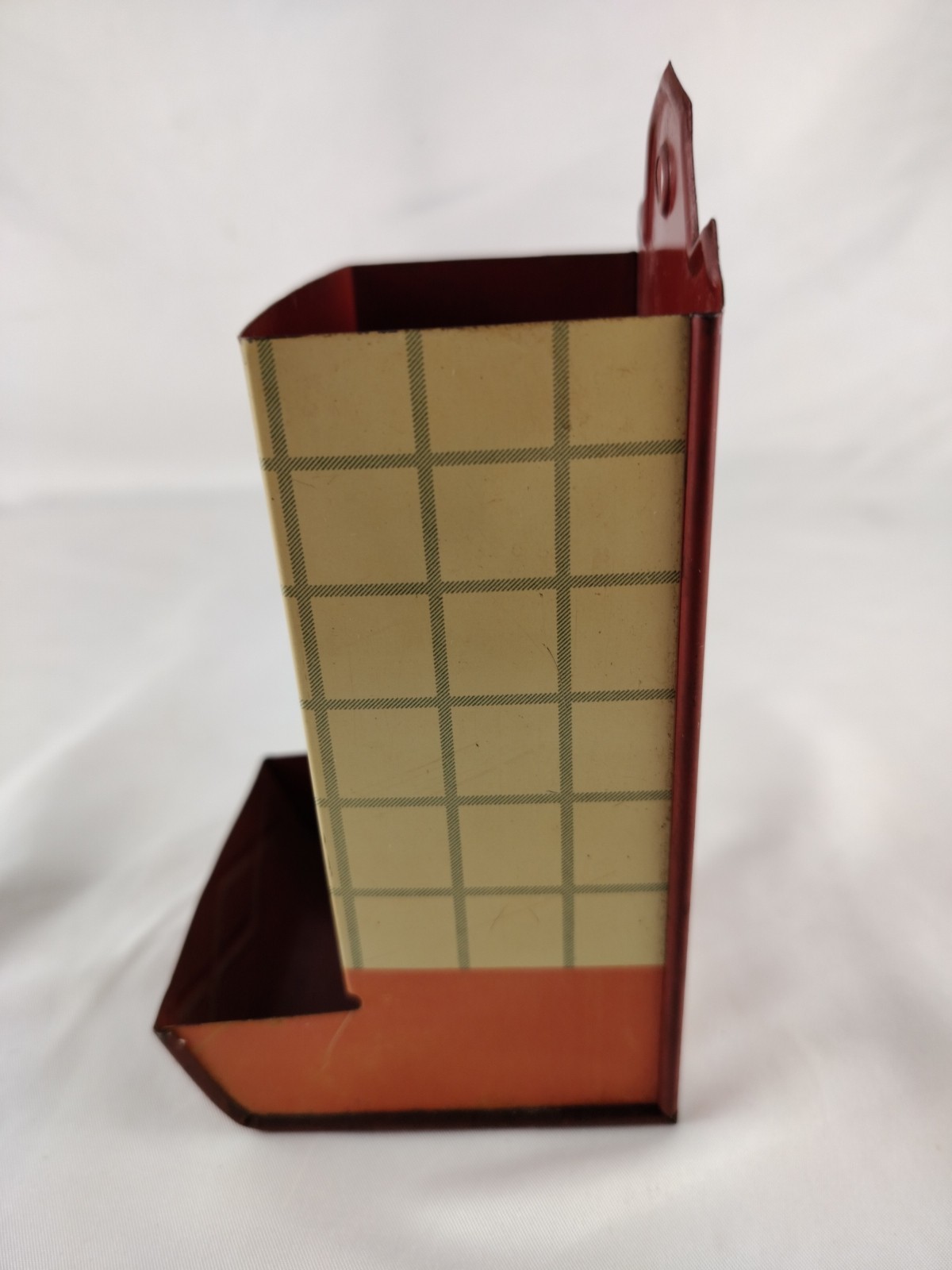 VTG Tin Match Safe Box Holder Fireplace Kitchen Decor Daisy FLOWER