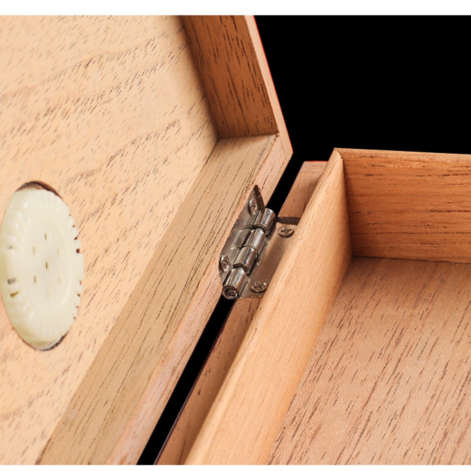 Cedar Wood Black Cigar Humidor Box with Hygrometer 4 Count Travel Case