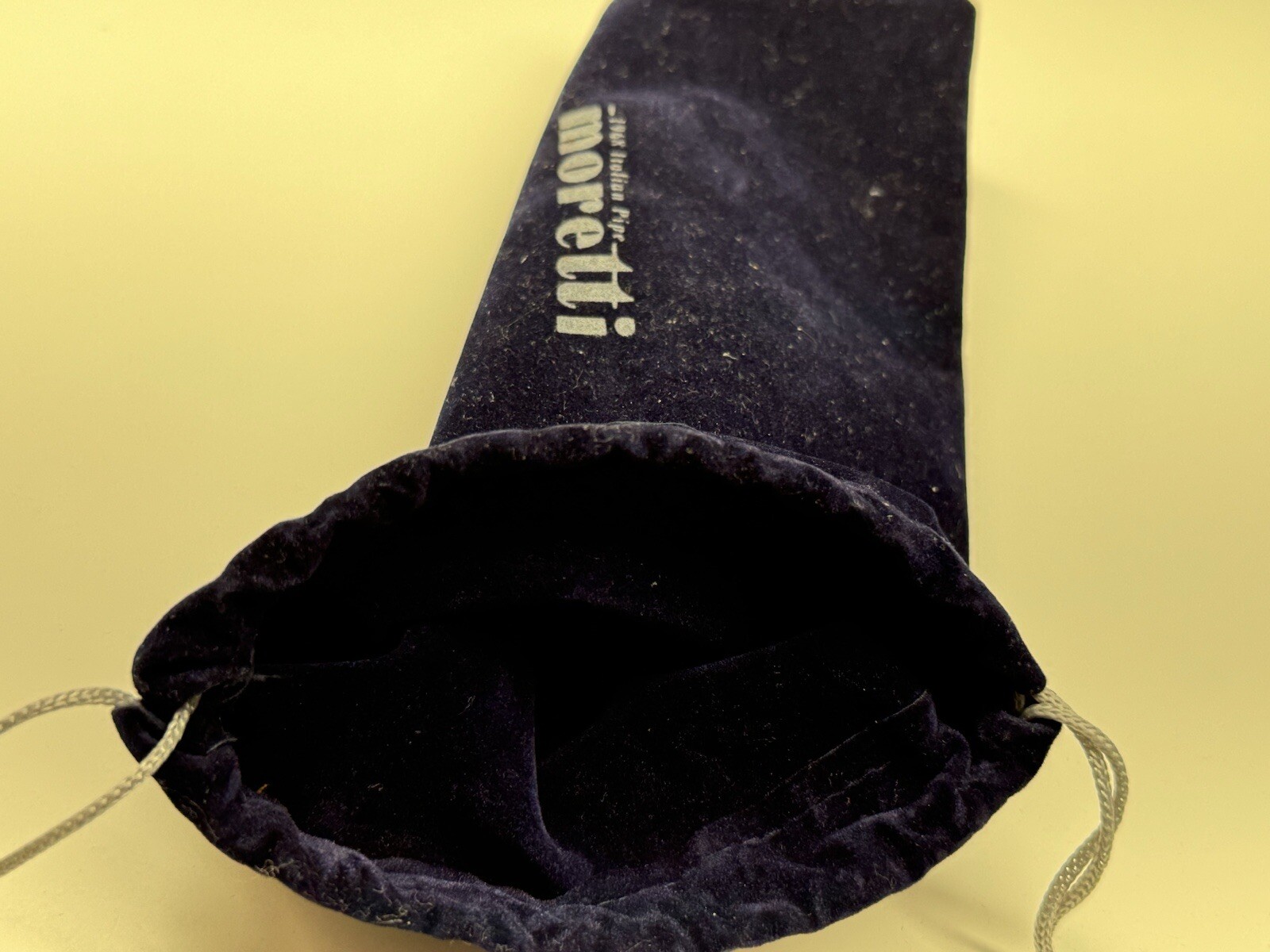 morretti pipe pouch