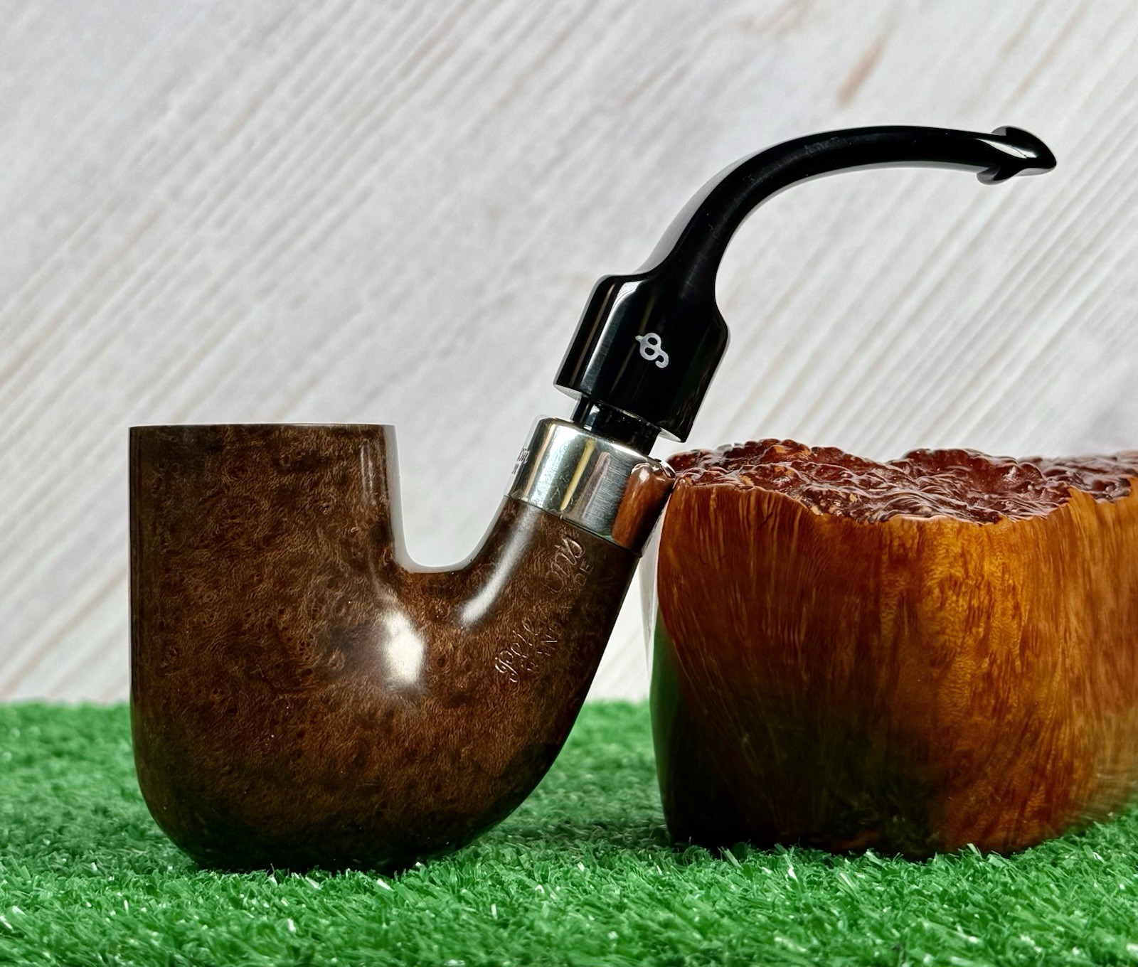 PETERSON PUB OAK SMOOTH XL OOM PAUL ESTATE PIPE, SILVER & P-LIP STEM (2025)