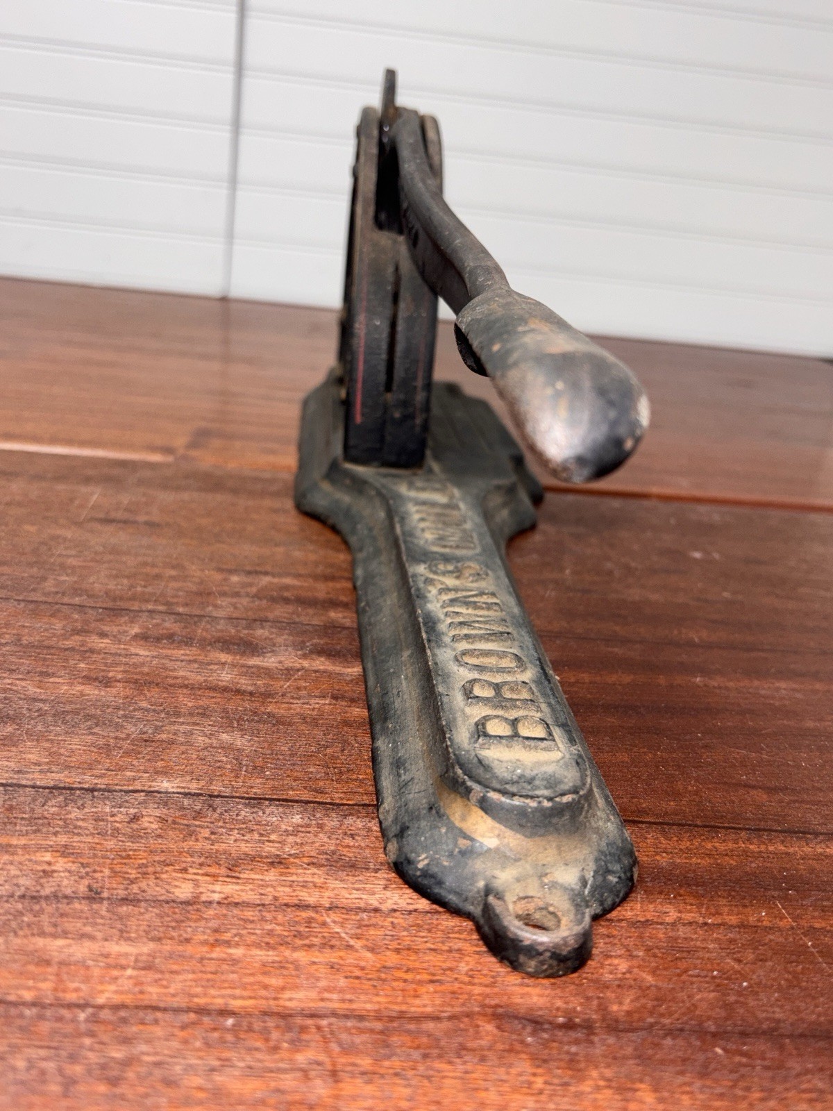 Brown Mule R.J Reynolds Tob Co Chewing Tobacco Plug Cast Iron Cutter Choppers