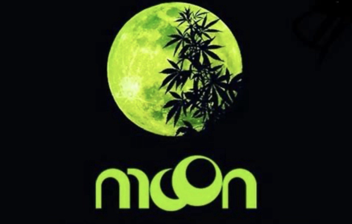 Moon Full Box 24 Rolls Rolling Papers 4 MM X 44 MM Unbleached Hemp Pure