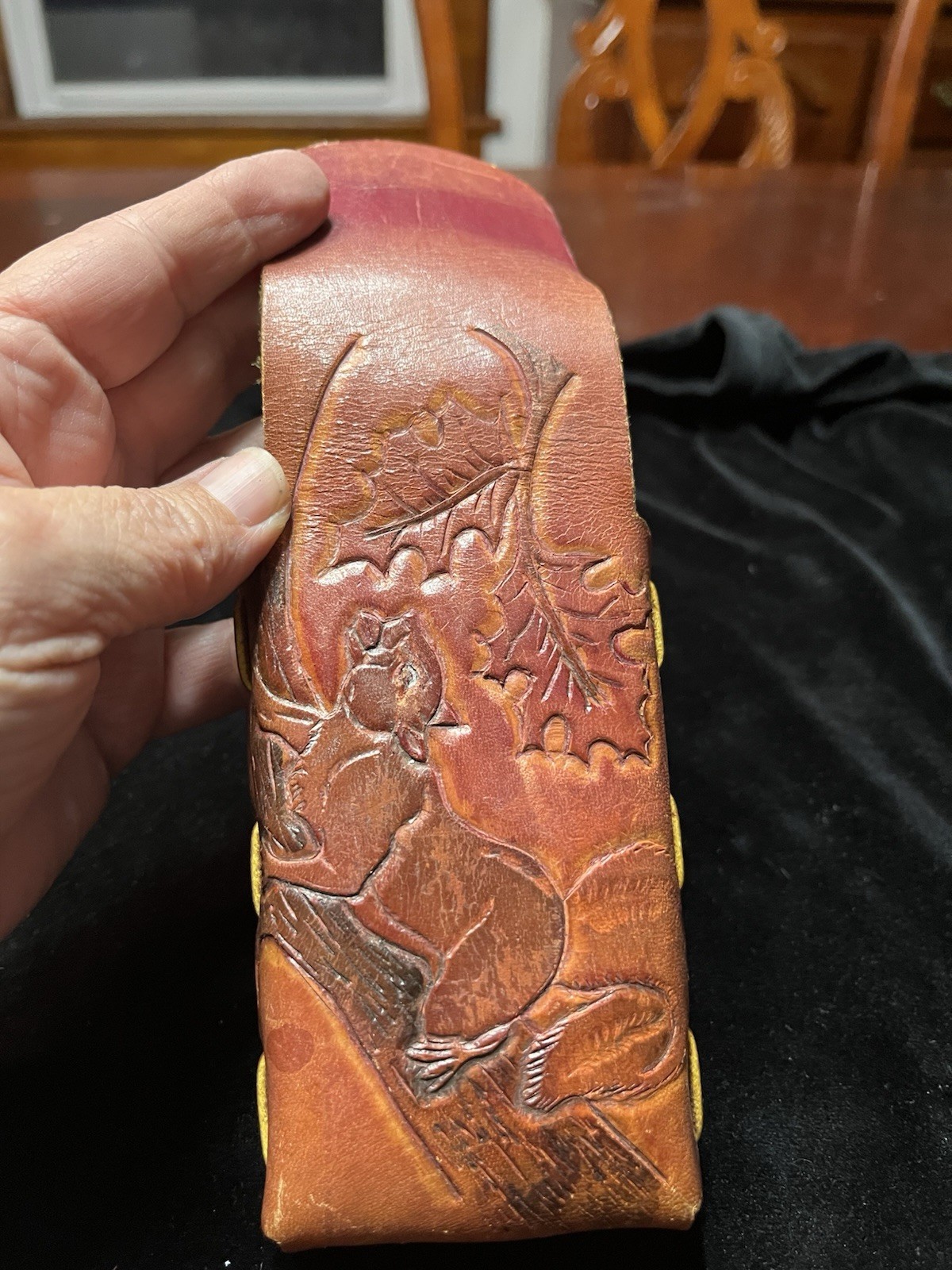 VTG Hand-tooled Leather Cigarette Case Holder with A Cougar Scene Tan Brown Gold