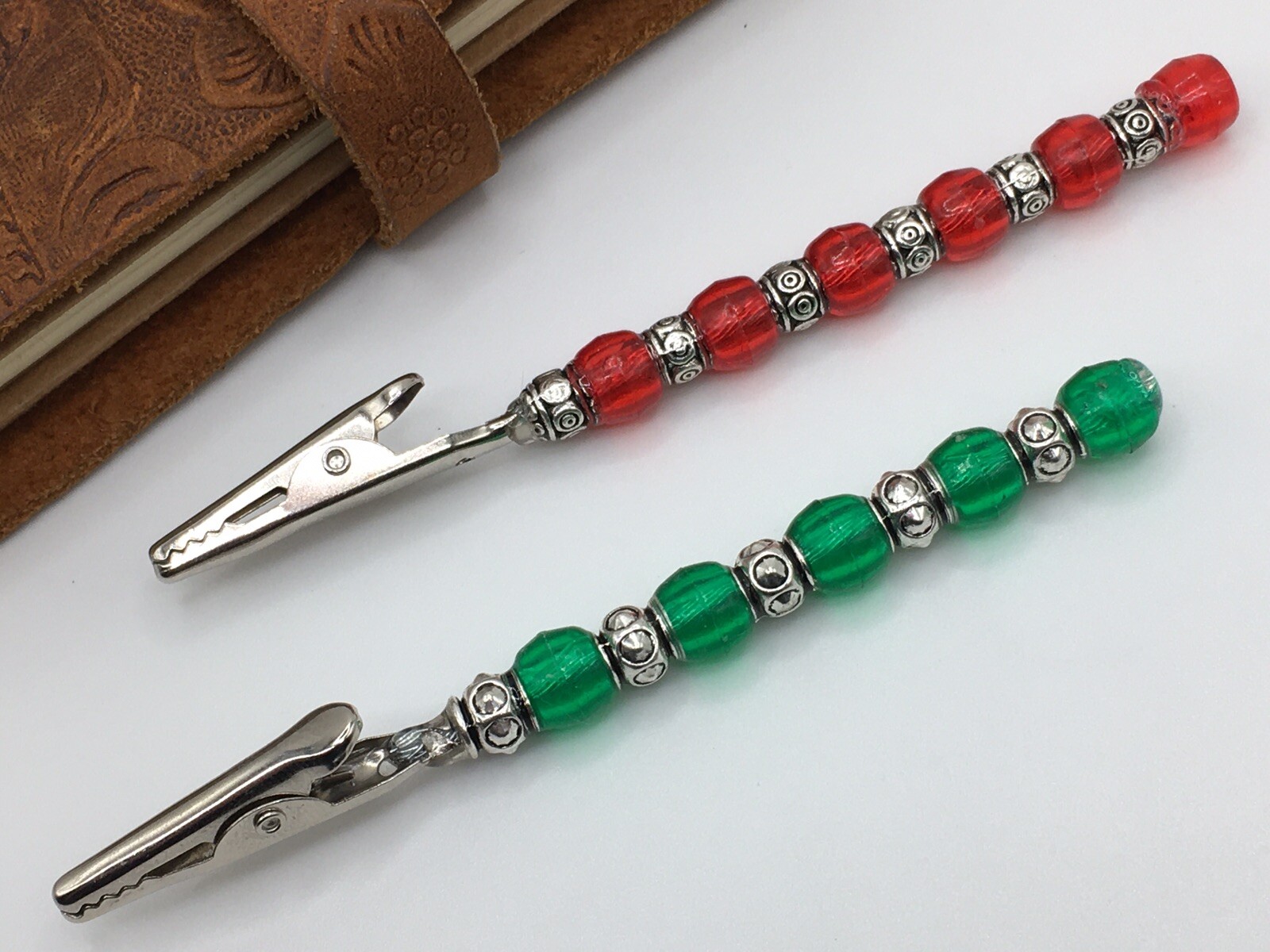 Bug’s Homemade Beaded Designer Roach Clip 4” Long – Red/Silver