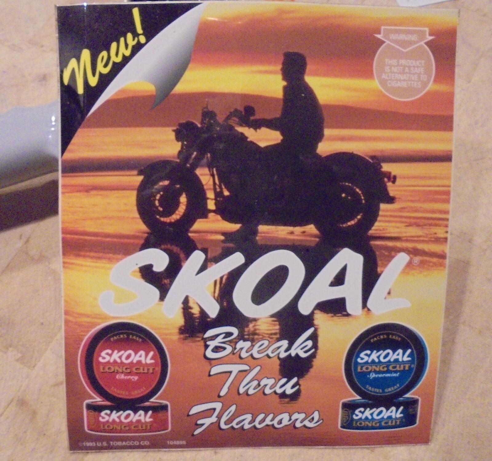 1993 SKOAL”BREAK THRU FLAVORS”-MAN ON MOTORCYCLE ADHESIVE VINYL DECAL UNUSED