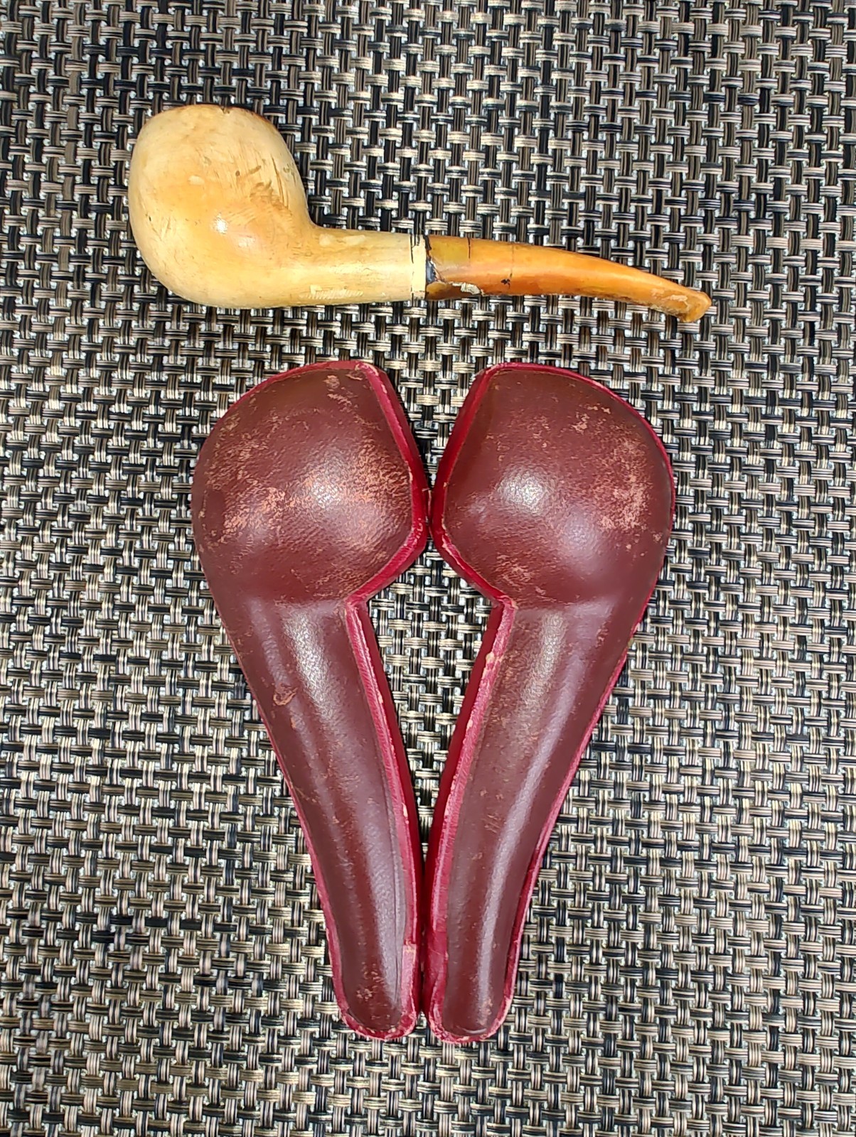 Vintage Genuine Pioneer Meerschaum Real Amber Tobacco Pipe w/Lined Case