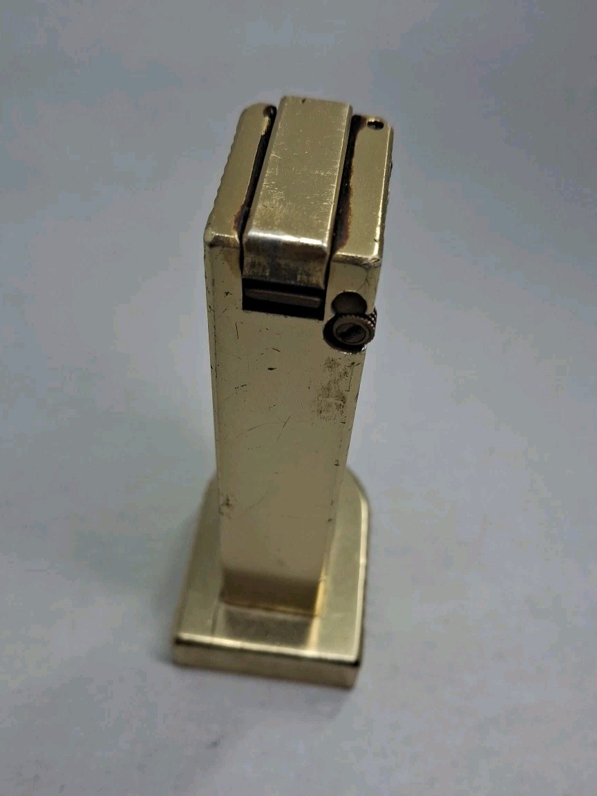 VINTAGE CYGNUS GoldTone Flip Top Skyscraper 4.25″ ArtDeco TableLighter, Japanese