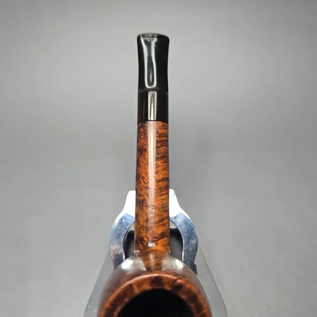 The Guildhall (Comoy’s) 212 Smooth Lovat Estate Briar Pipe, English Estates