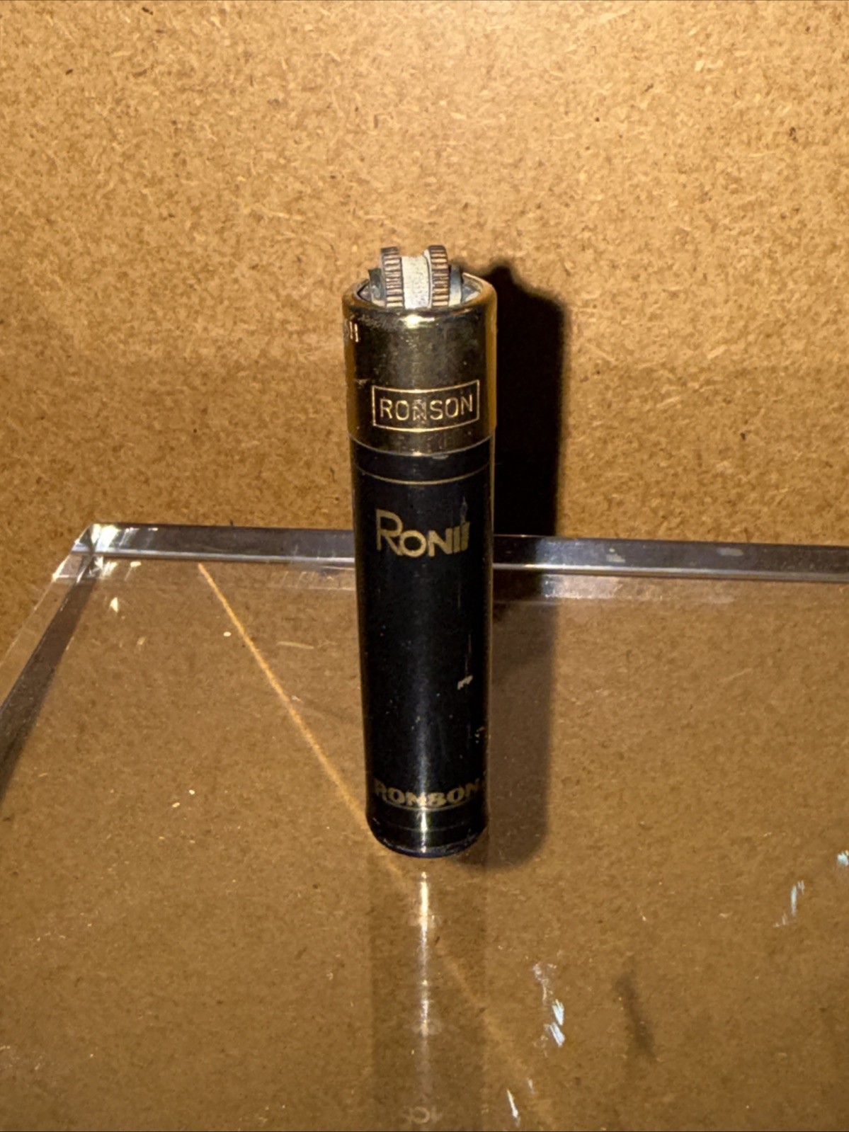 Rare RONSON Ronii Black & Gold Refillable Clipper Lighter