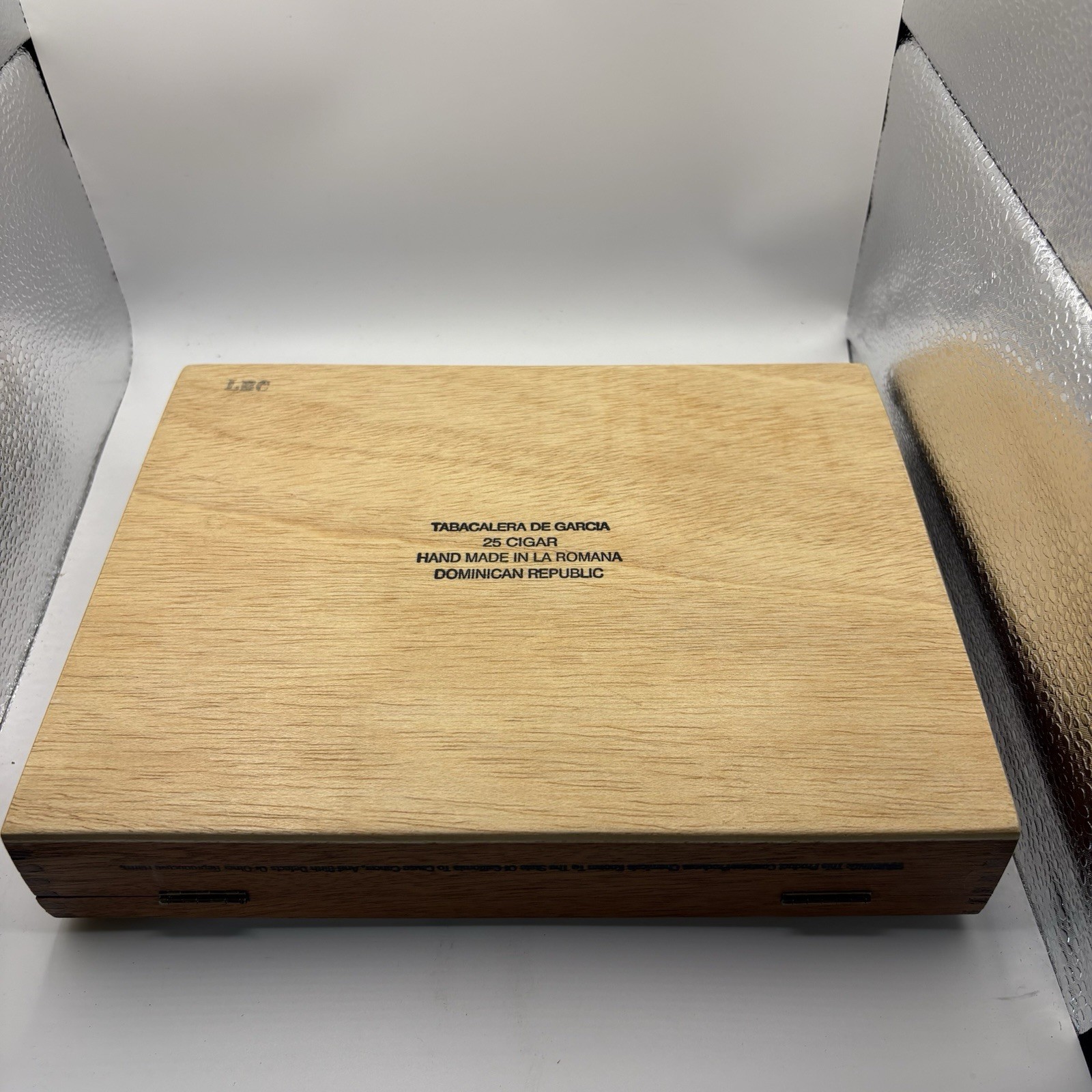 Onyx No. 646 Vintage Empty Cigar Wood Box Dominican Republic Dovetail Wooden
