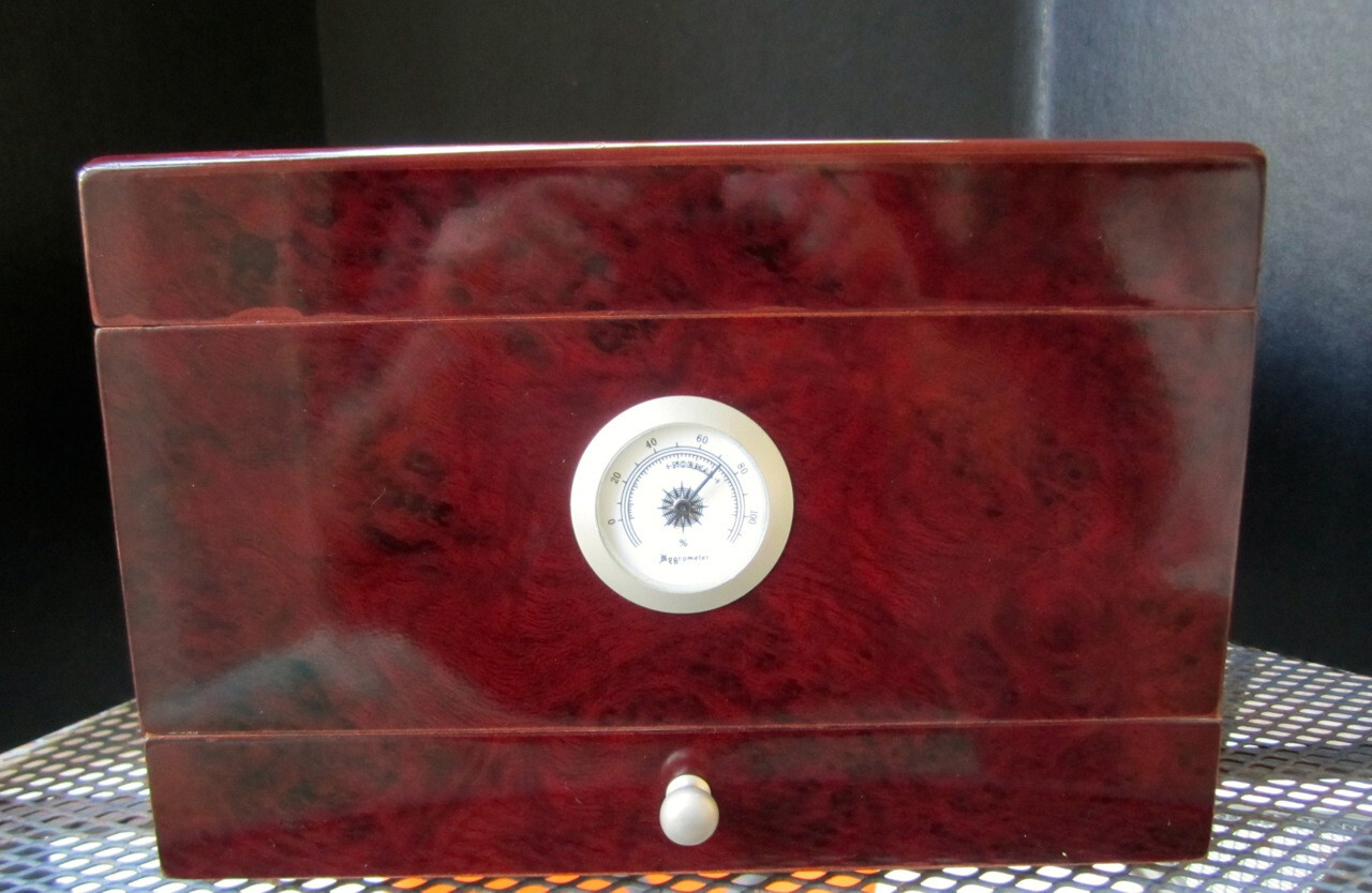 Cherry Chalet Glasstop Humidor w/ Drawer – New !!!