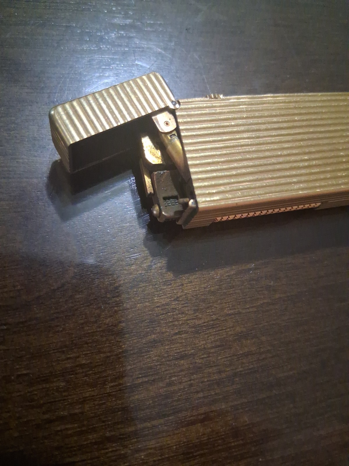 Dunhill Rollagas Lighter Gold Plated With Vertical Lines Pattern & Colibri 59000