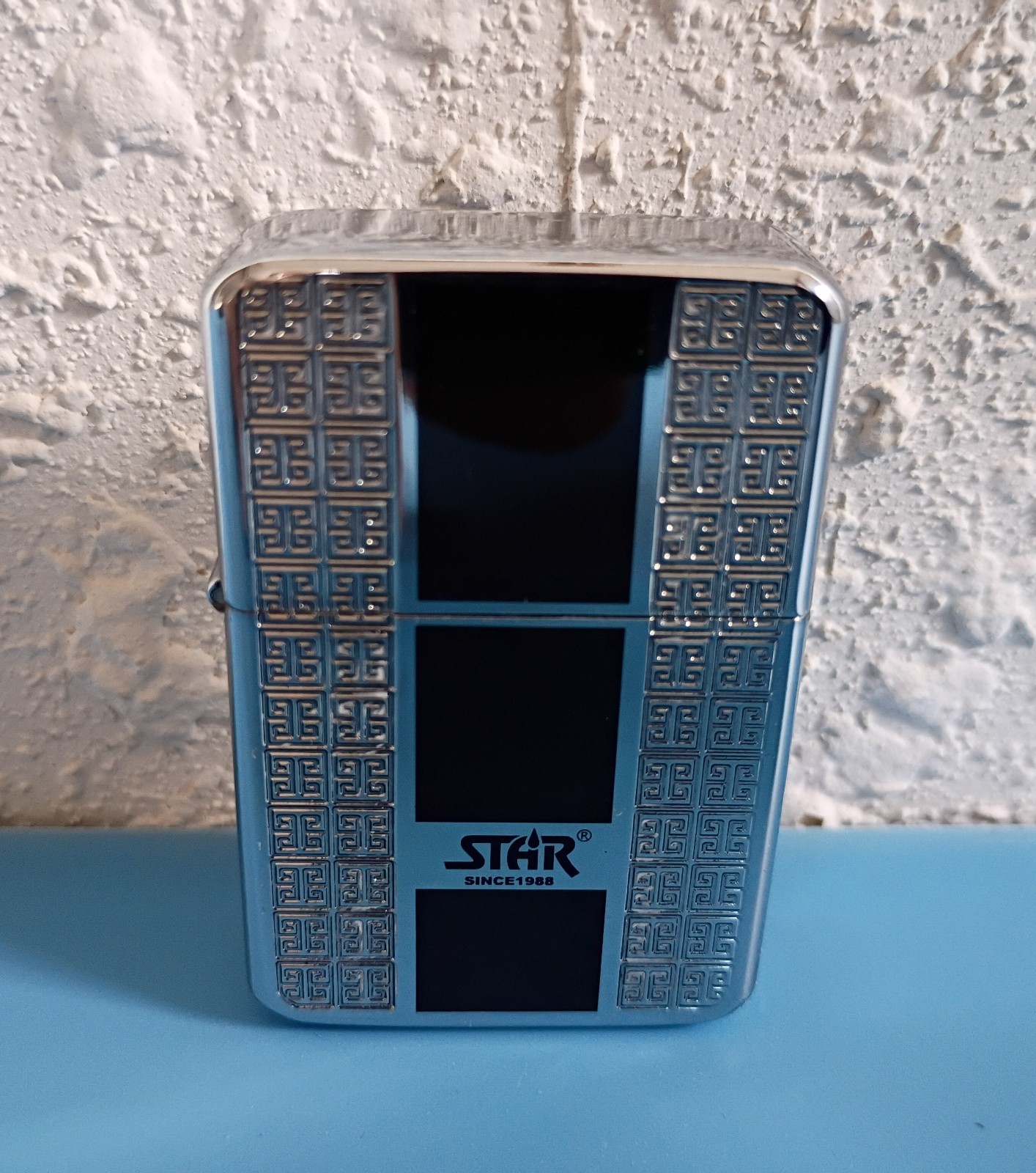 STAR Premium Windproof Oil Lighter w/High Polished Chrome & Black
