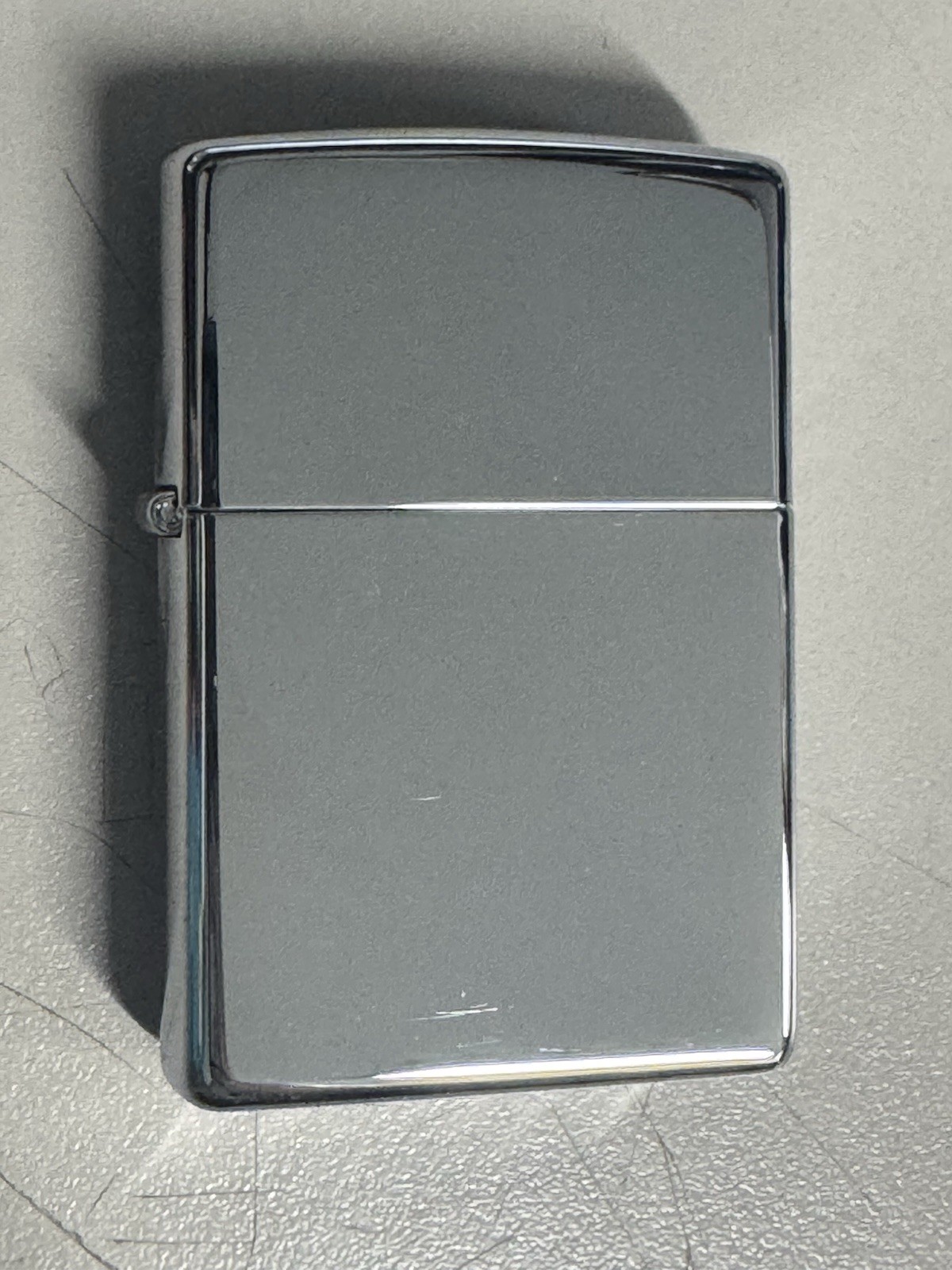 ZIPPO 1996 REGULAR POLISHED CHROME LIGHTER SEALED IN BOX B984