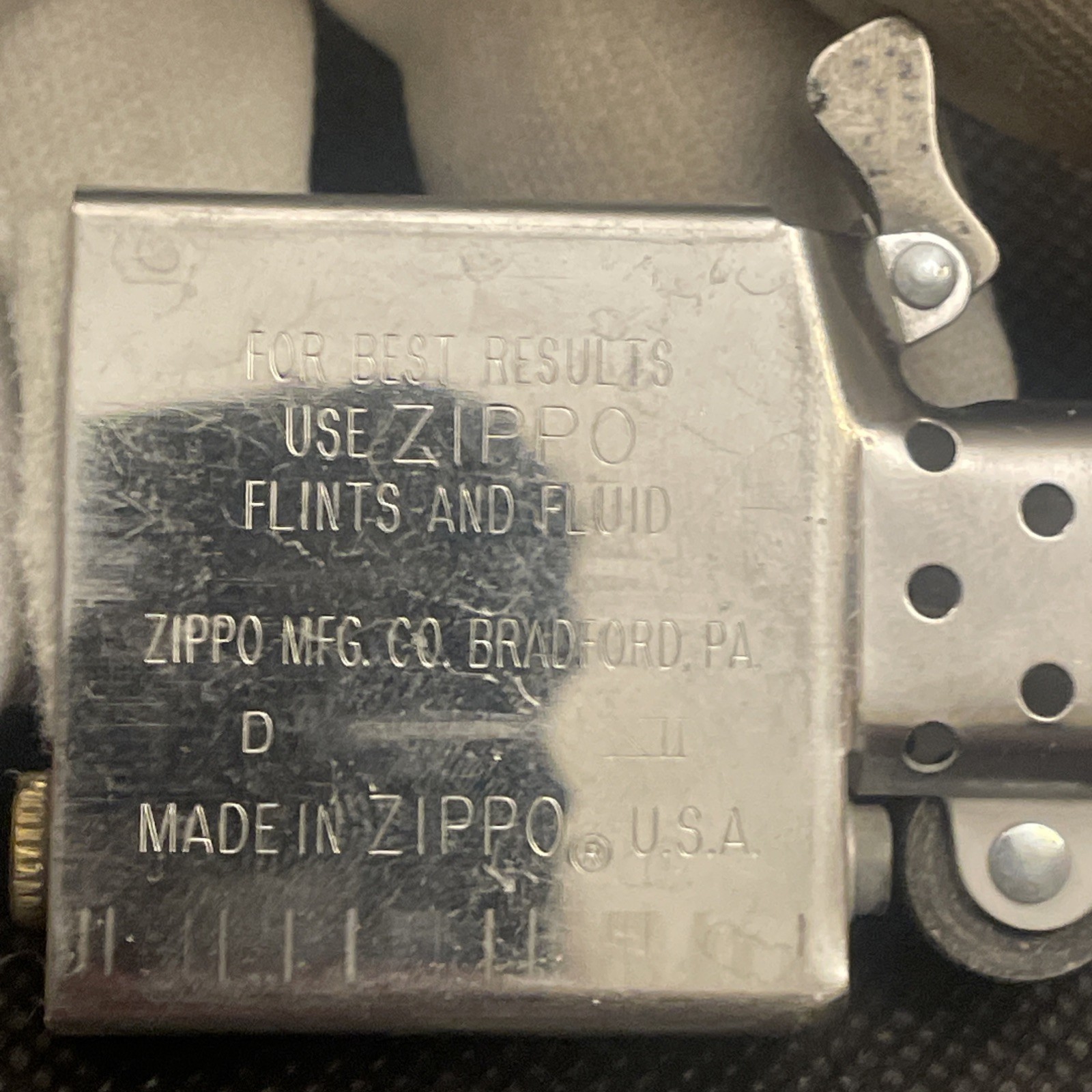 1990 Zippo Lighter Beige Mustard Color Nice Condition Need Flint