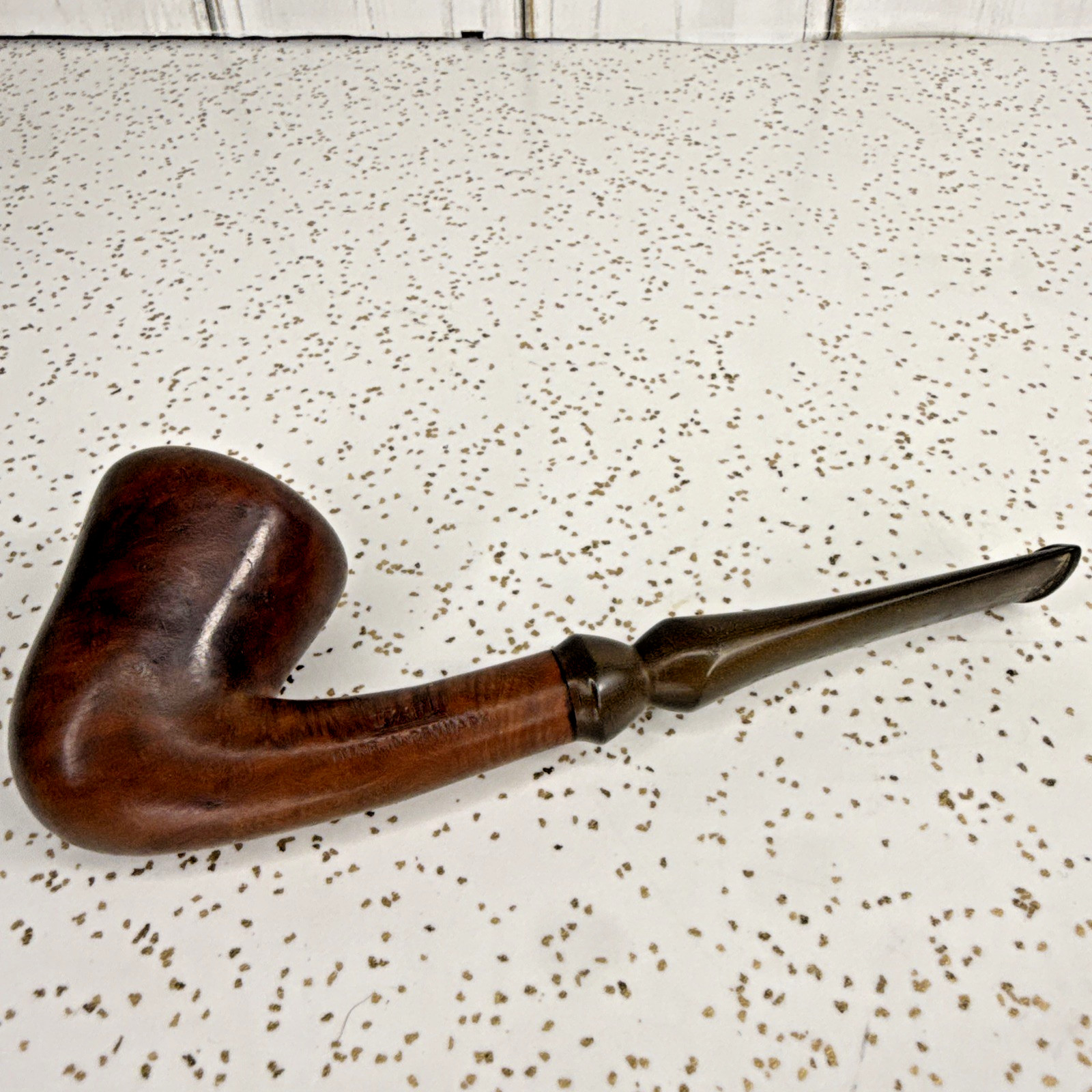Jarl 823 Estate Pipe Oil Hardened Denmark Smooth Bent Niels Mogens Jørgensen