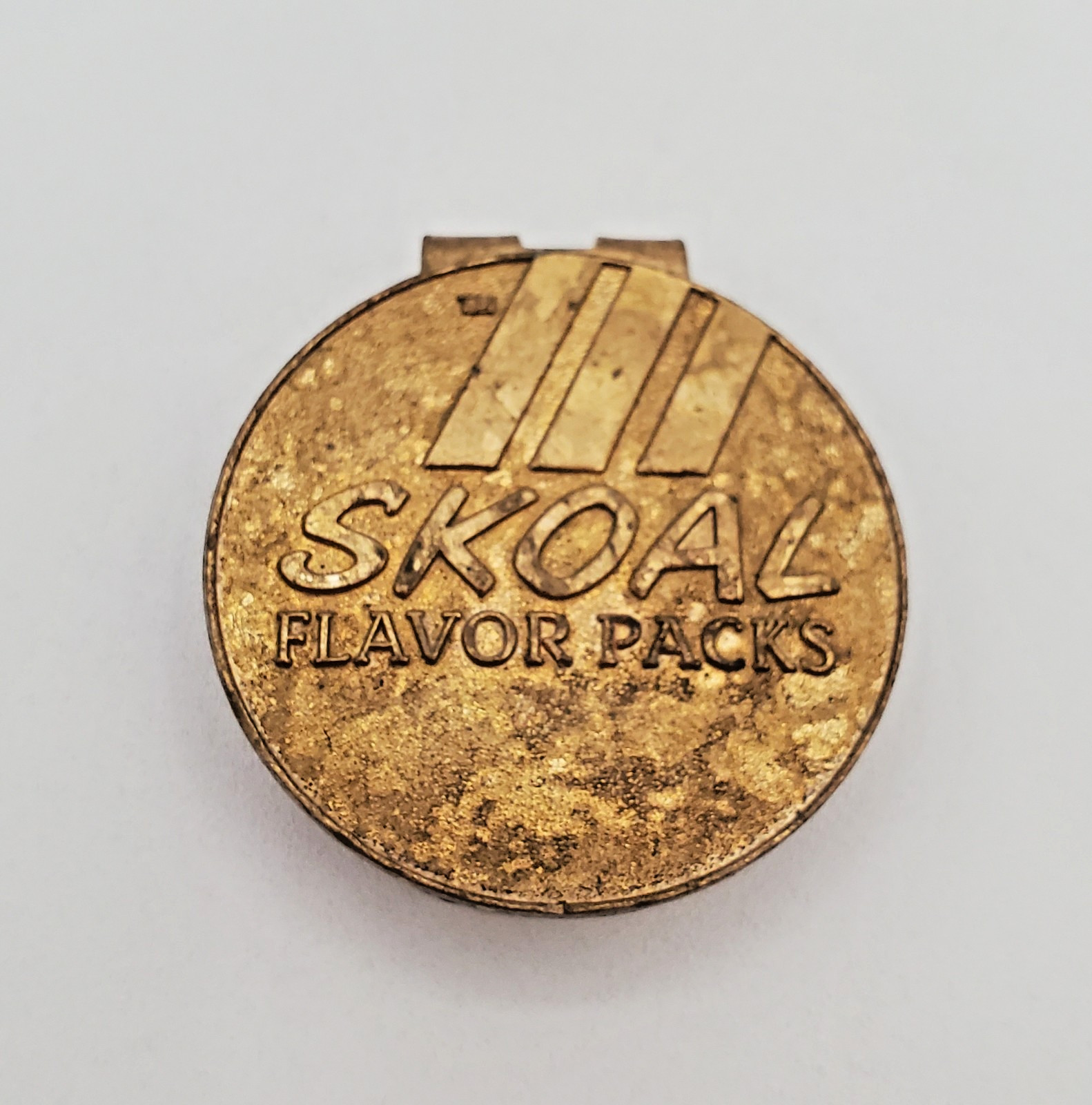 VTG Skoal Flavor Packs Promo Money Clip 1.75in Gold Tone Metal Cash Cards Strong