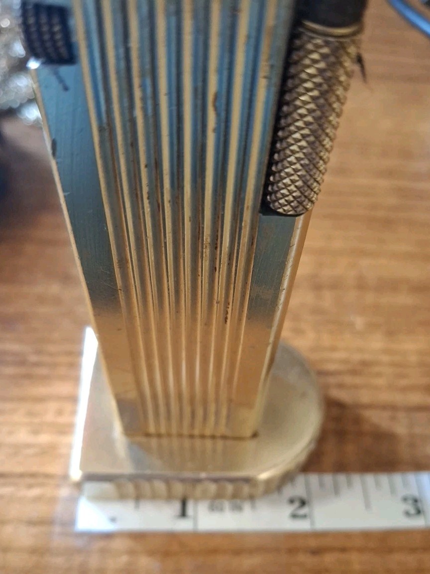 VINTAGE CYGNUS GoldTone Flip Top Skyscraper 4.25″ ArtDeco TableLighter, Japanese